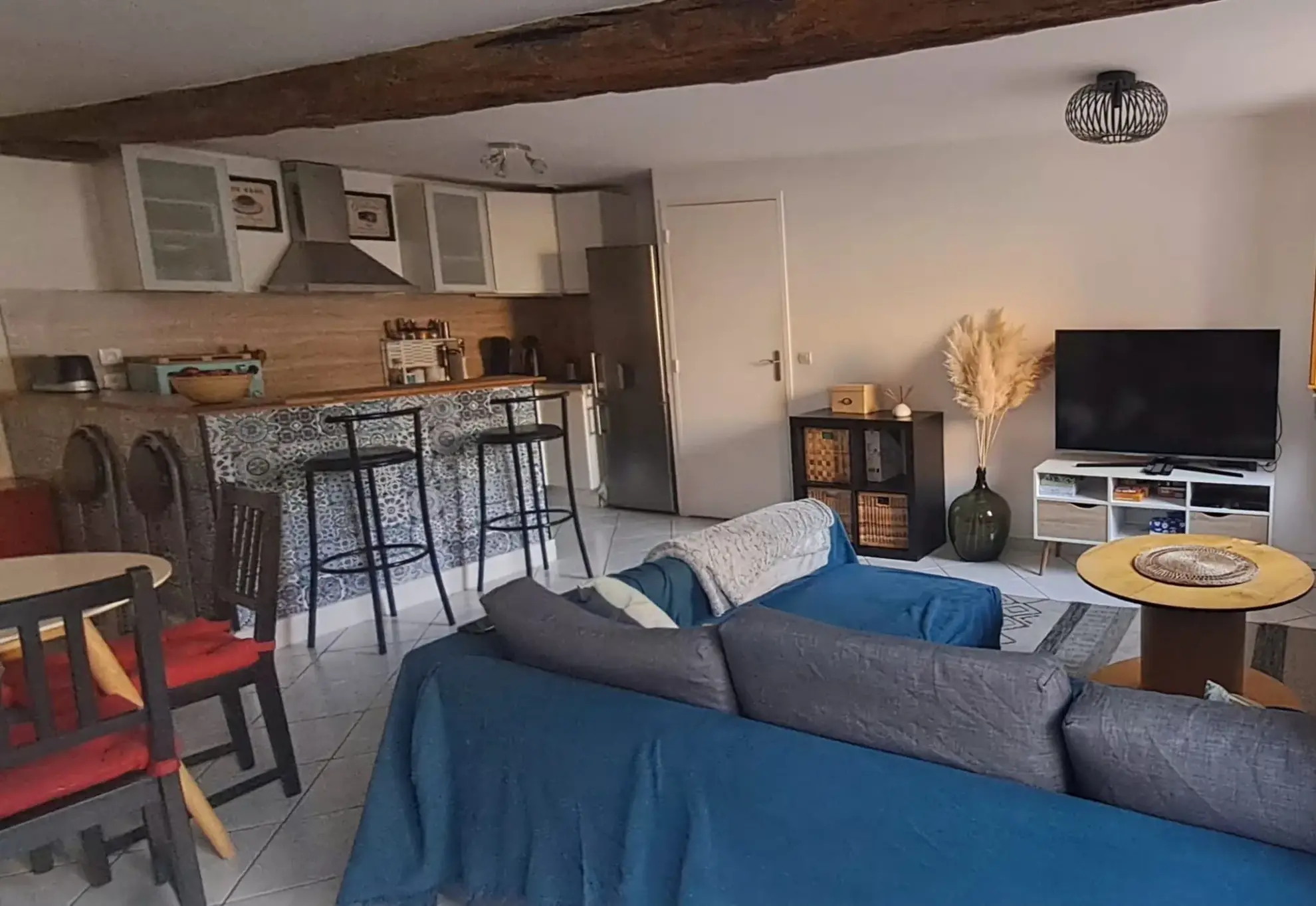 A vendre appartement de 50m² à Louvres, proche commerce et aéroport, sans travaux 