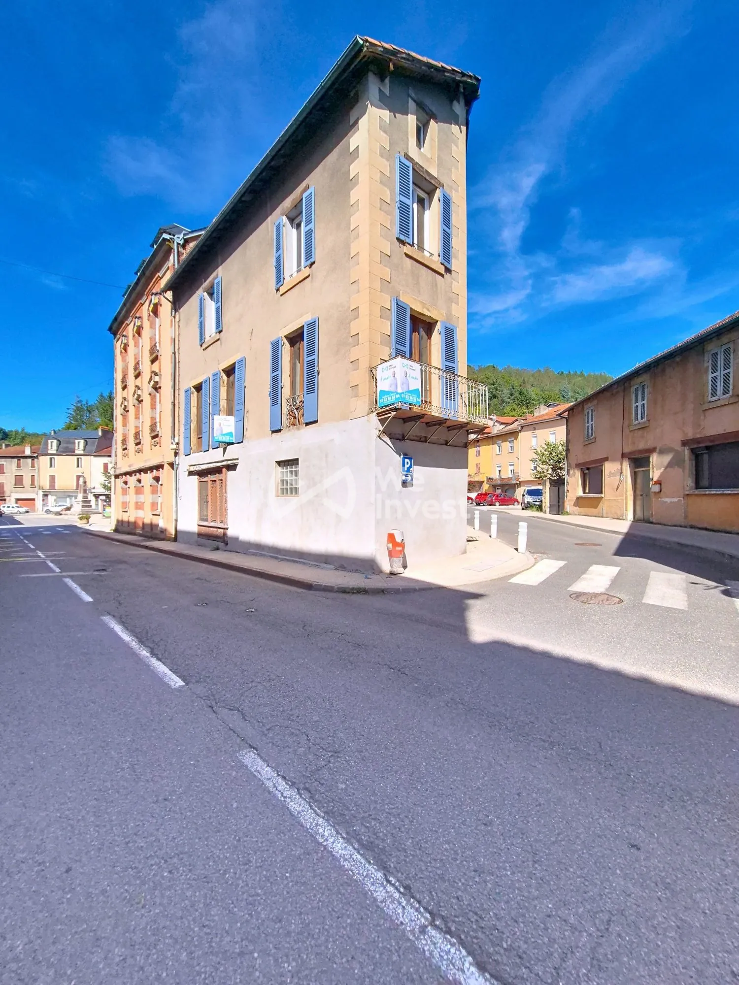 Immeuble à rénover à Aubin offrant un fort potentiel immobilier