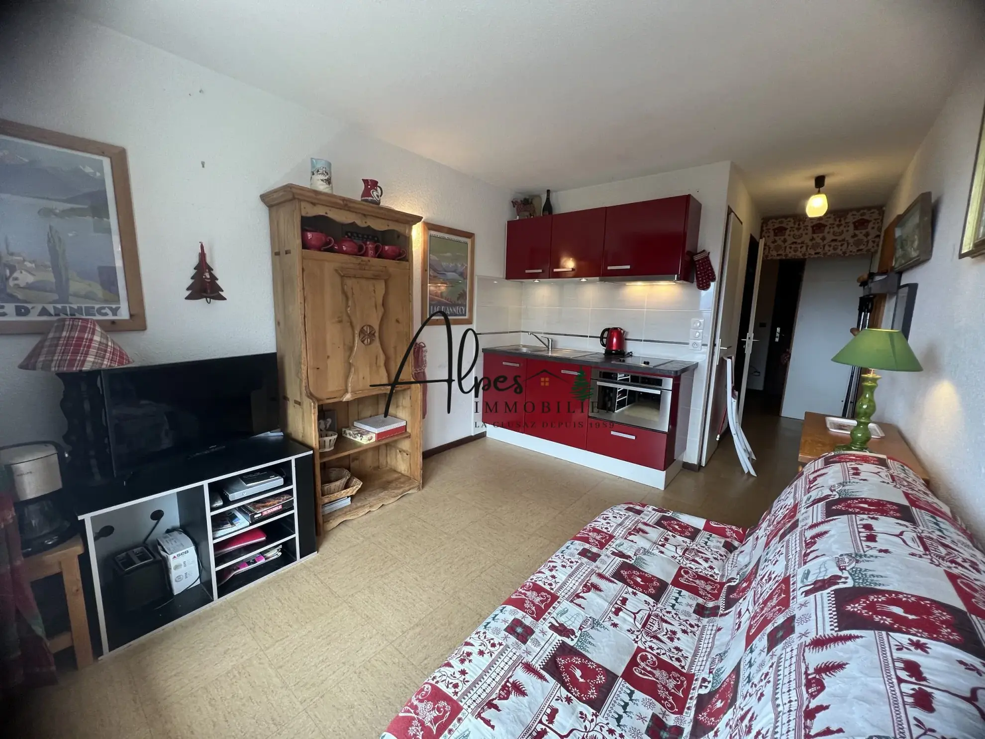 Studio rénové à Manigod face aux pistes – Investissement ou pied-à-terre à la montagne