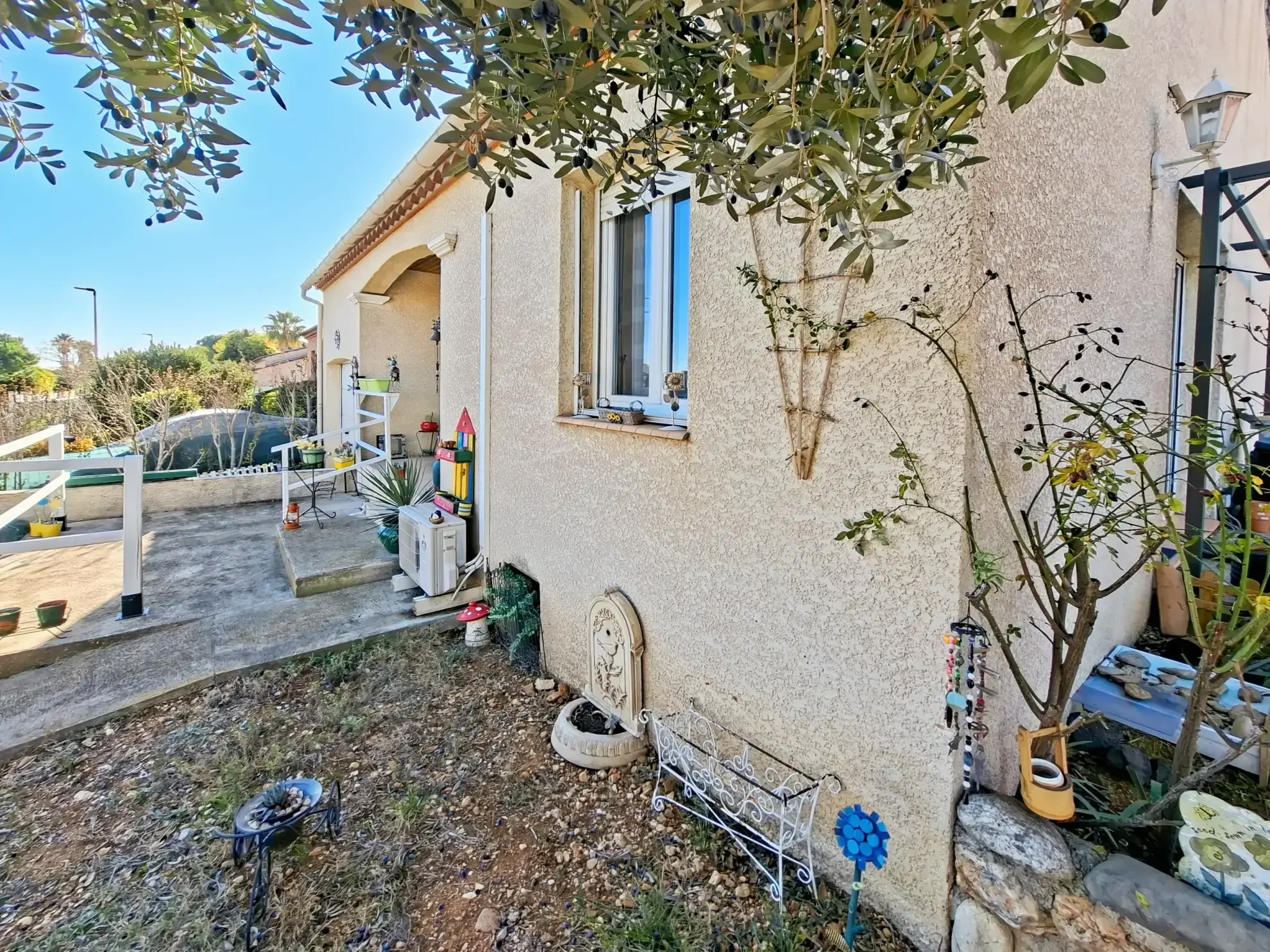 Villa de plain-pied T4 à Maraussan, 90 m² avec garage et jardin