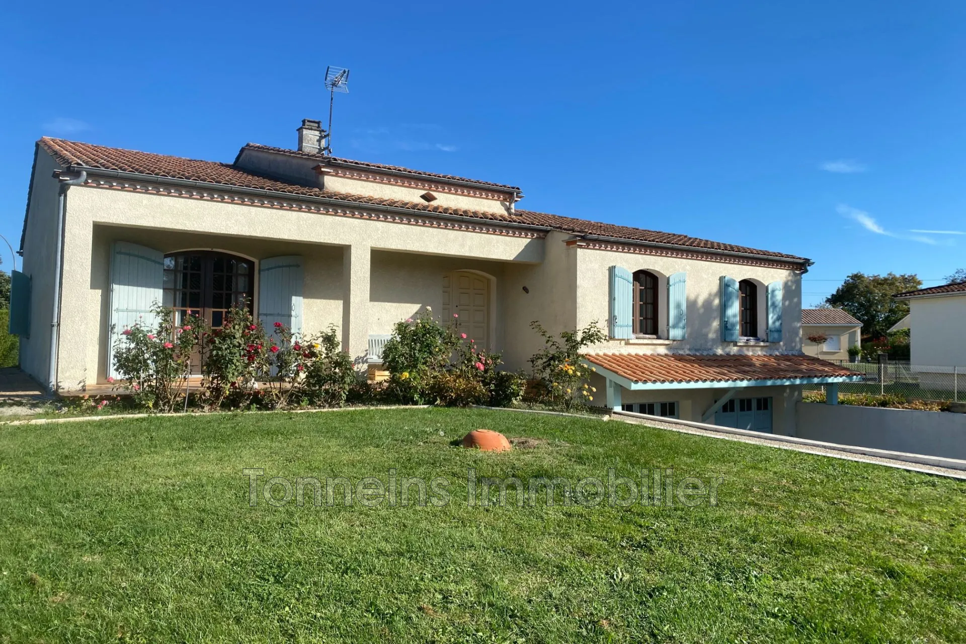 Belle maison 3 chambres à Tonneins avec jardin et garage 
