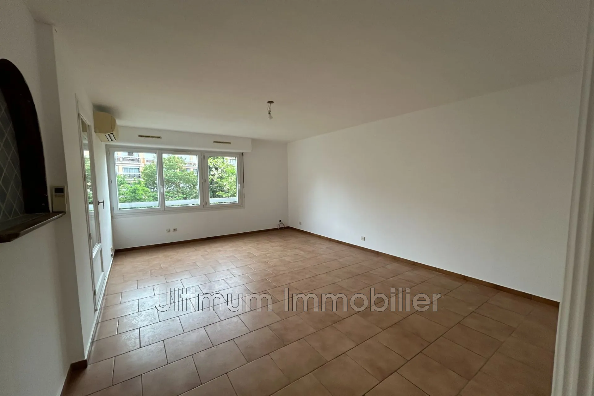 Appartement à vendre de 70 m² à Sainte-Maxime, proche du centre-ville et des plages