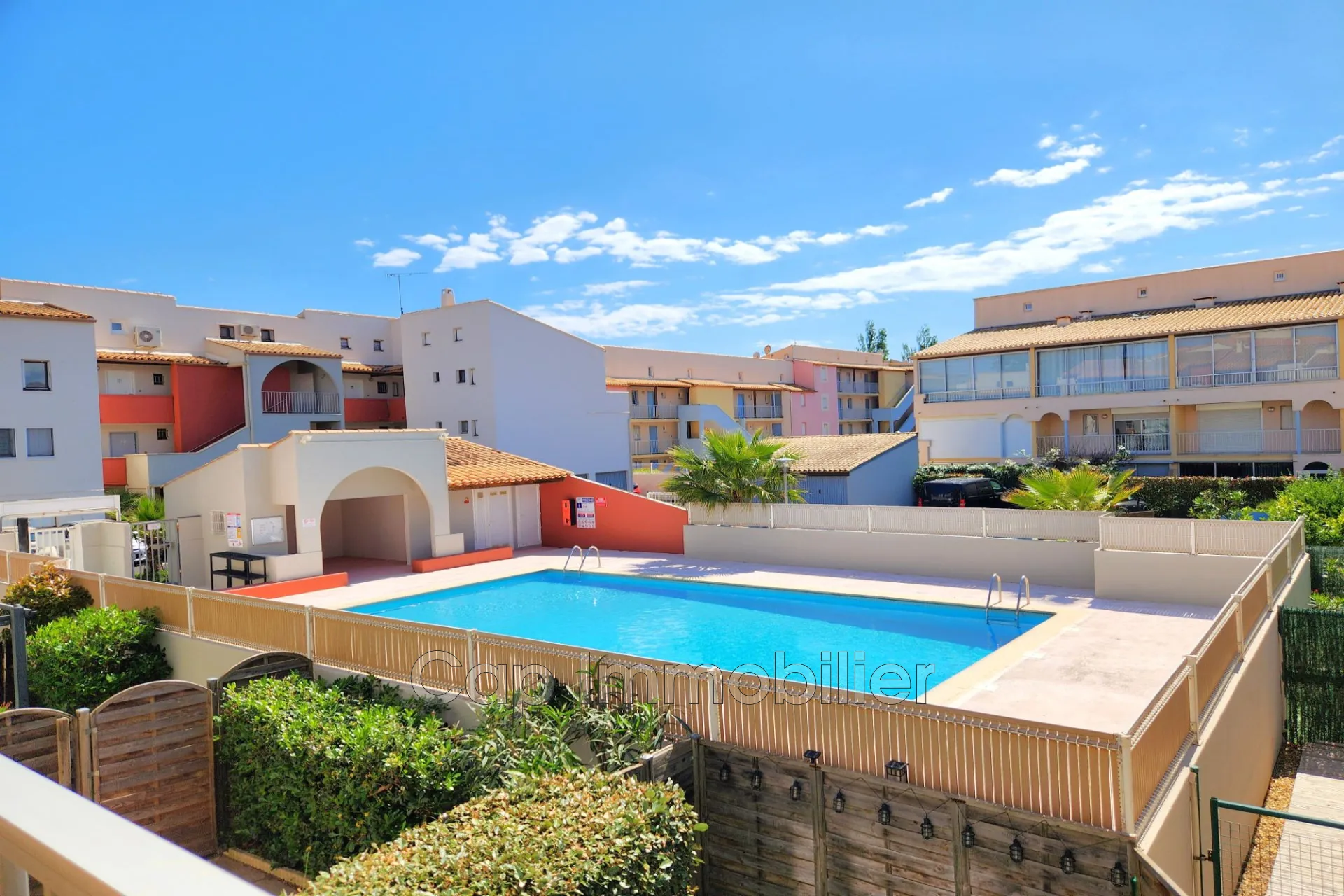 Appartement 2 pièces à vendre au Cap d'Agde avec piscine et parking privé 