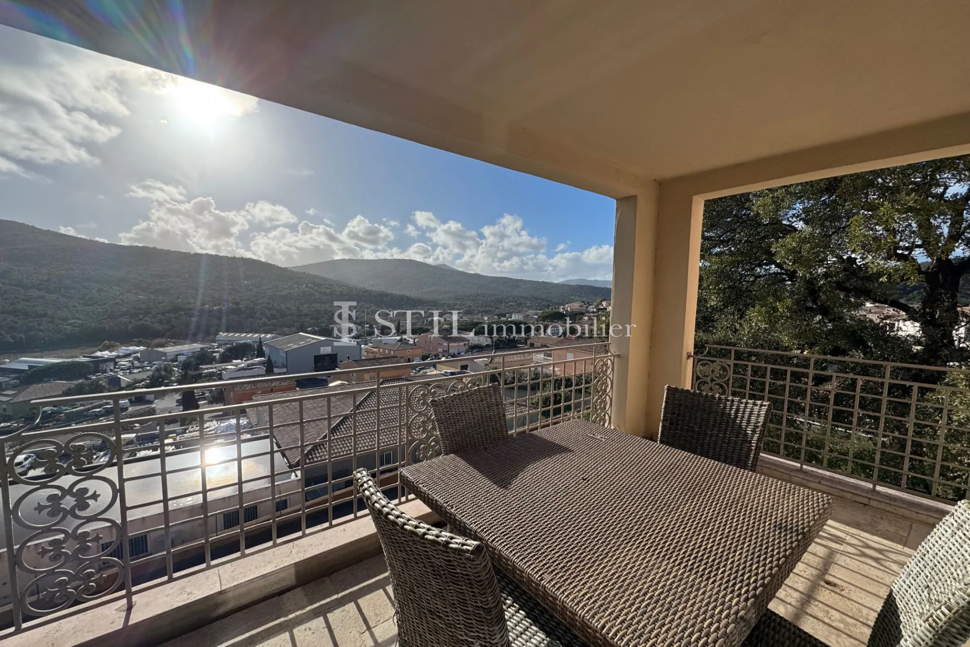 Appartement 2 pièces avec terrasse et parking à Sainte-Maxime