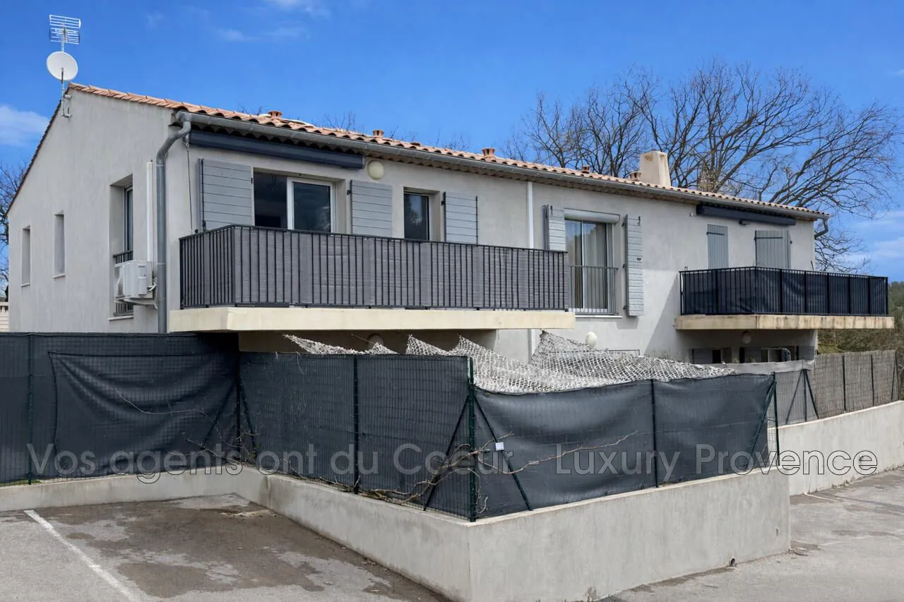 Appartement 3 pièces récent avec terrasse à Fuveau - idéal investisseur ou famille