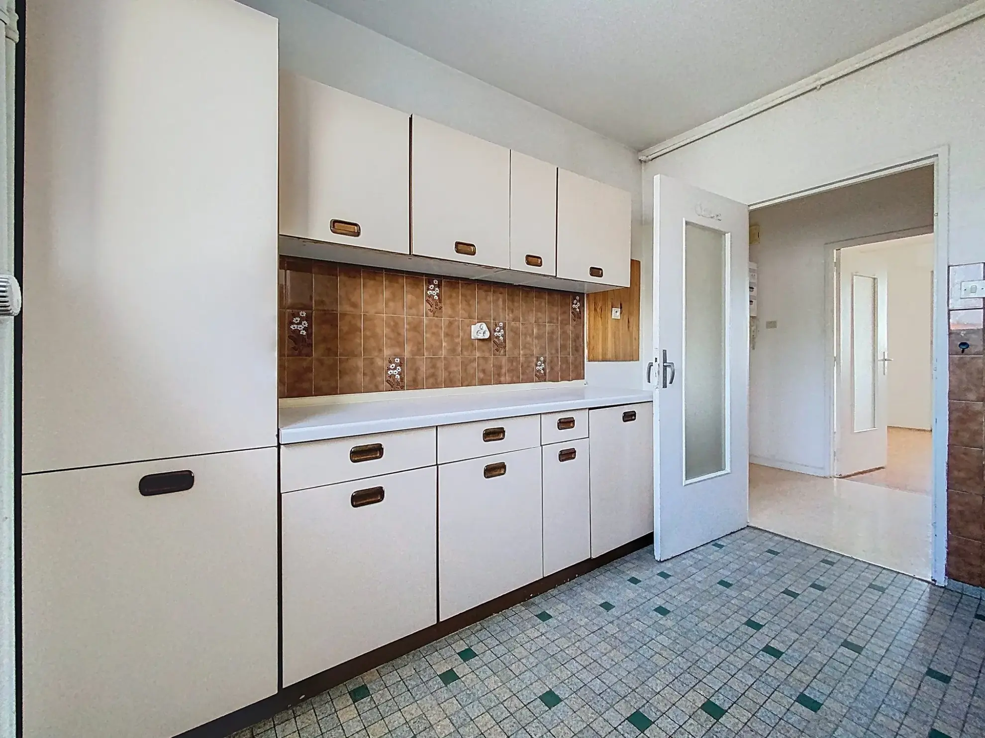 Appartement de 3 pièces avec balcon à Neudorf, Strasbourg - Situé au 7ème étage 