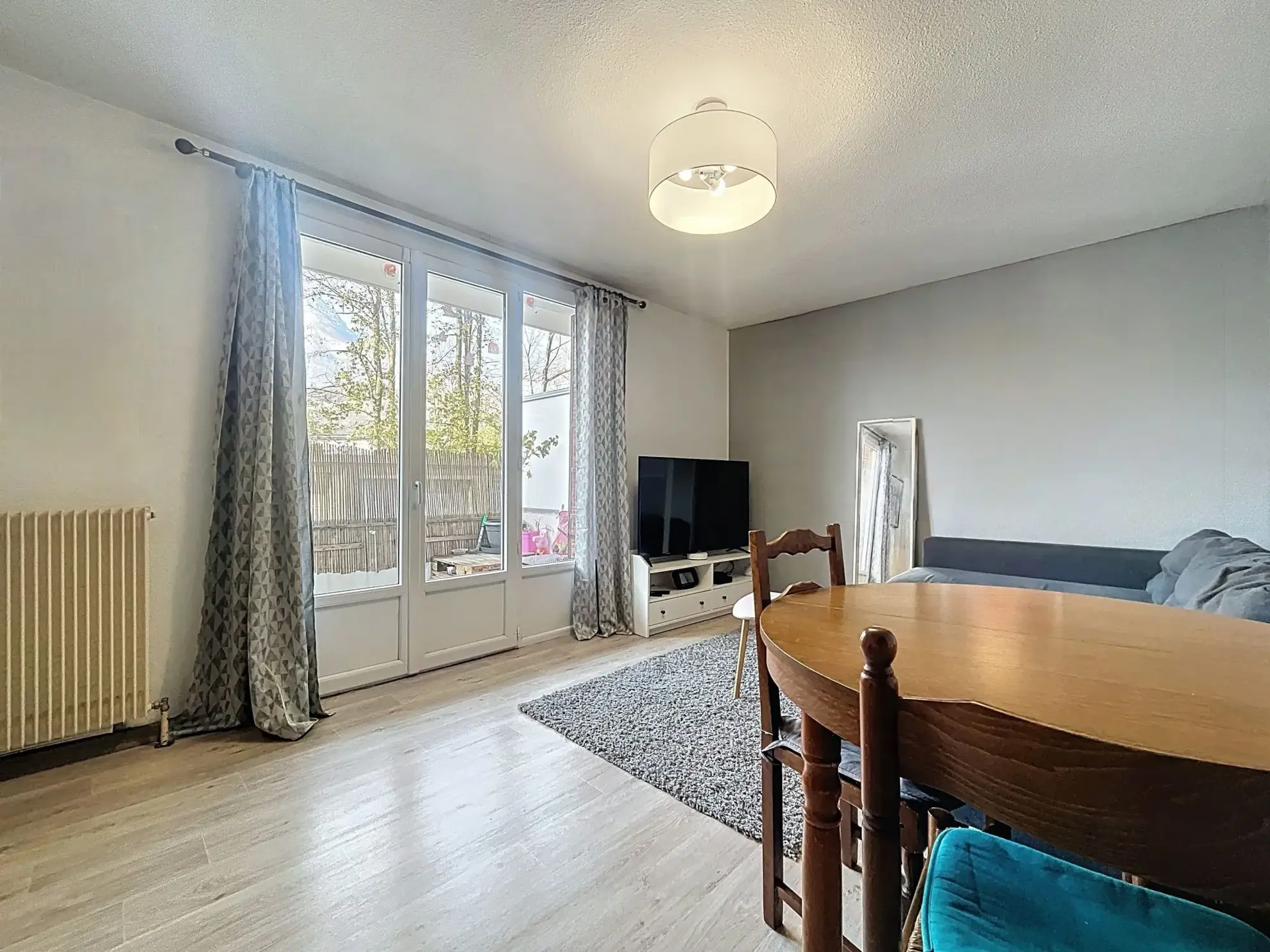 APPARTEMENT T3 BALCON LE PONT DE CLAIX Appartement T3 lumineux avec deux balcons à Le Pont-de-Claix