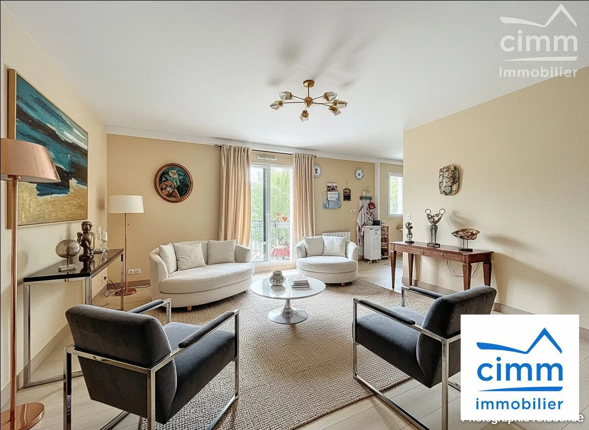 Appartement T3 lumineux avec garage à Noyal-Châtillon-sur-Seiche