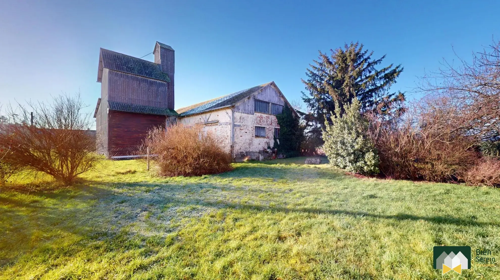 Local industriel à vendre à La Bourdinière-Saint-Loup de 277 m²