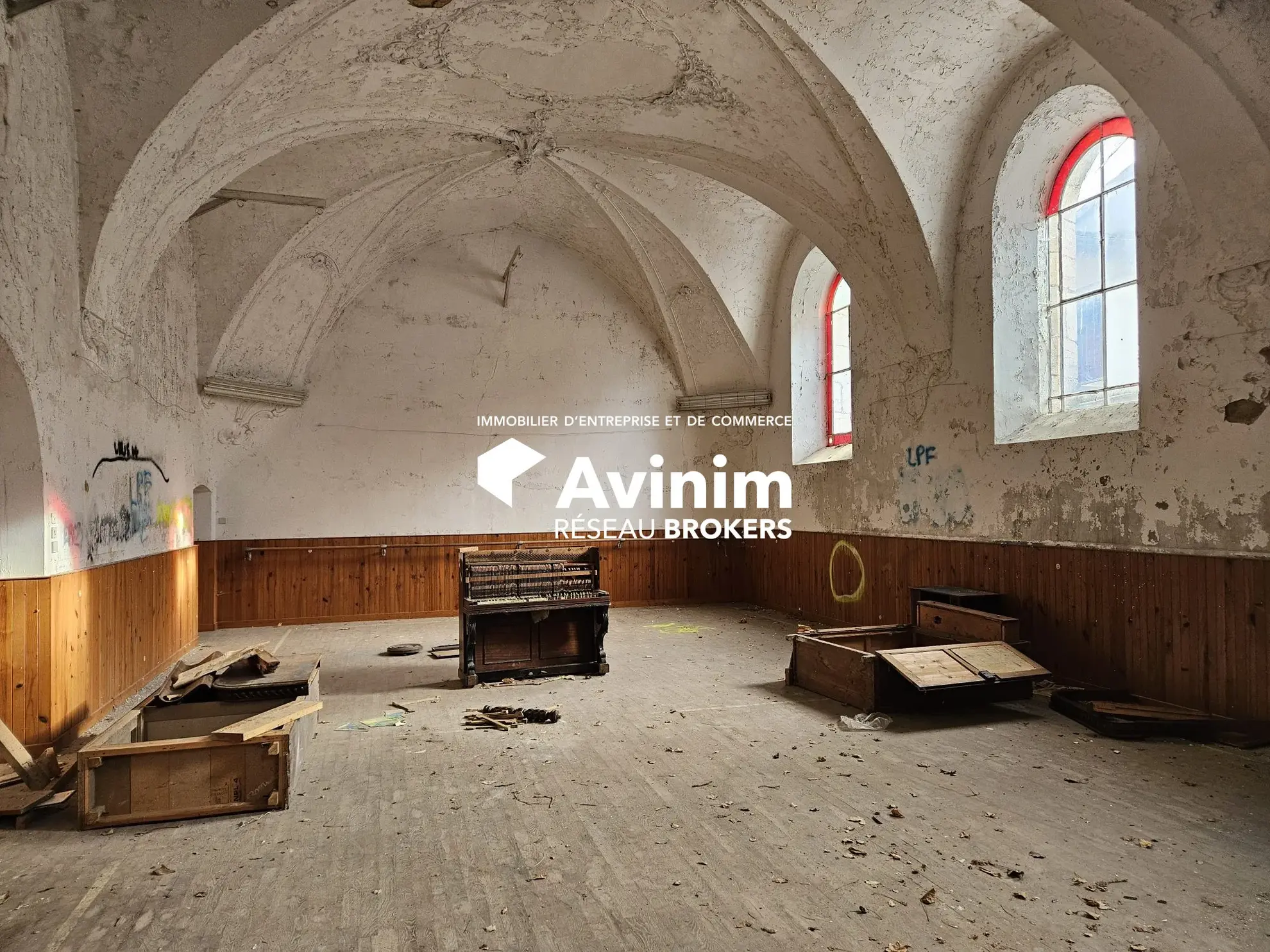 Ancien monastère à rénover à Saint-Amour (39) - Opportunité patrimoniale et d’investissement 