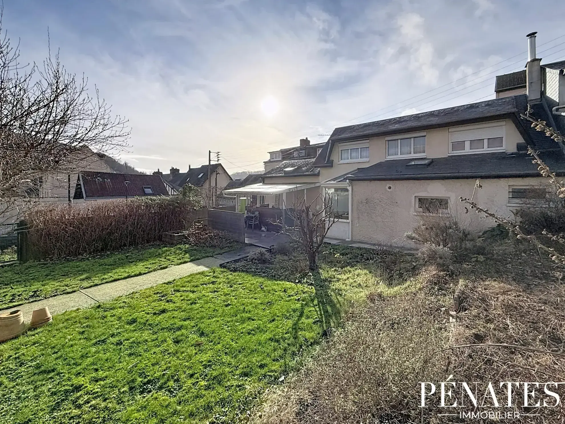 Maison avec jardin et garage à Darnétal – Immobilier de qualité