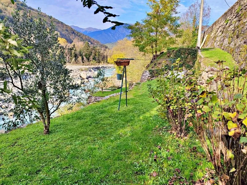 Appartement T2 avec jardin, terrasse, piscine à Lantosque - 94 000 €