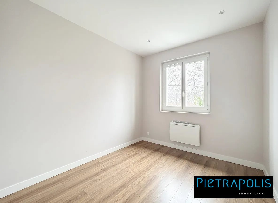 Appartement T2 à vendre à Oullins, idéal pour investissement ou étudiant avec parking