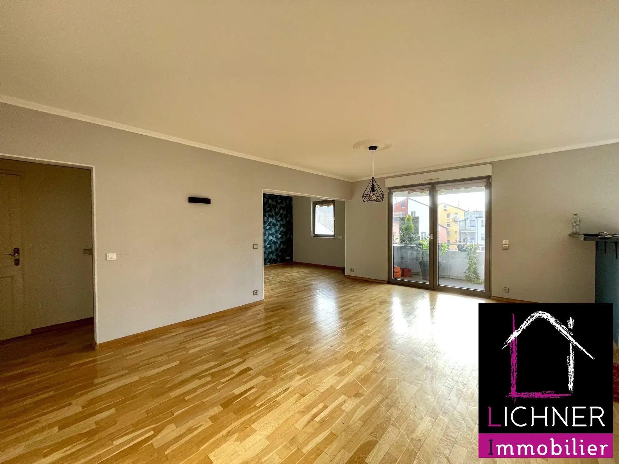 Appartement 123 m² avec terrasse et 3 chambres au cœur de Forbach