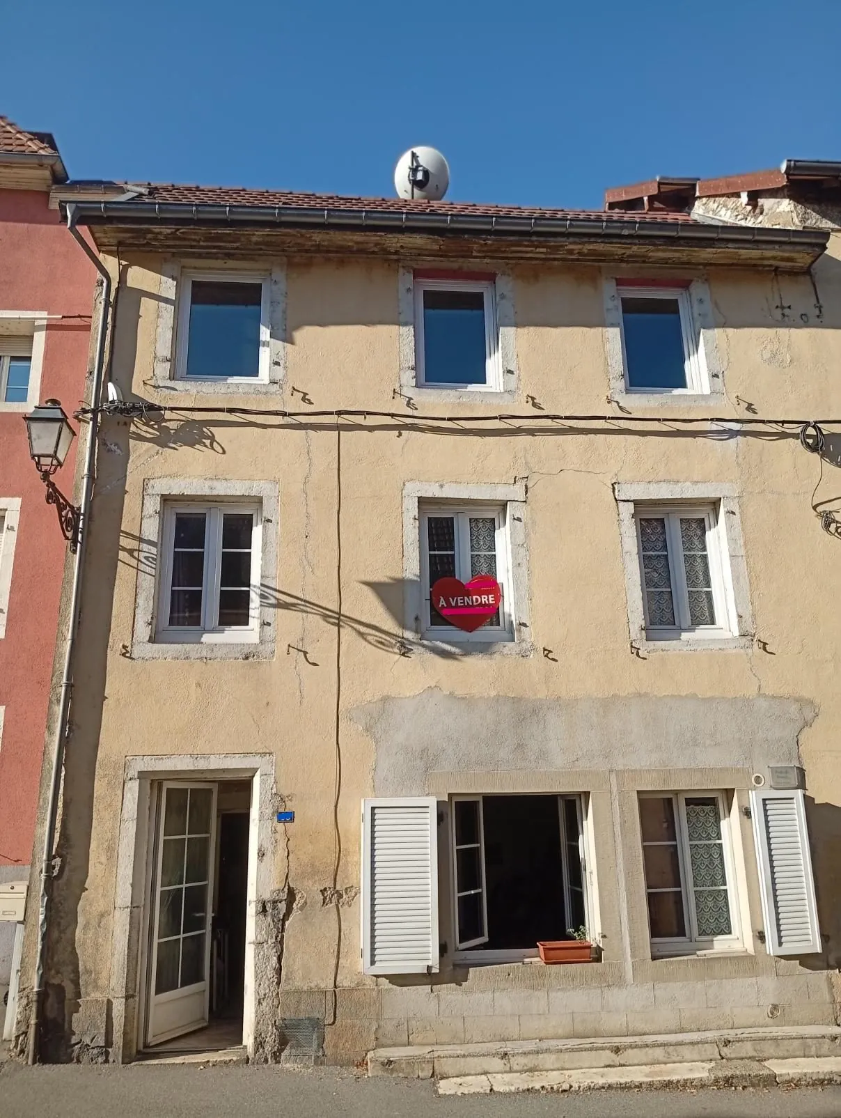 Maison individuelle à Delle avec potentiel de rénovation - 3 chambres