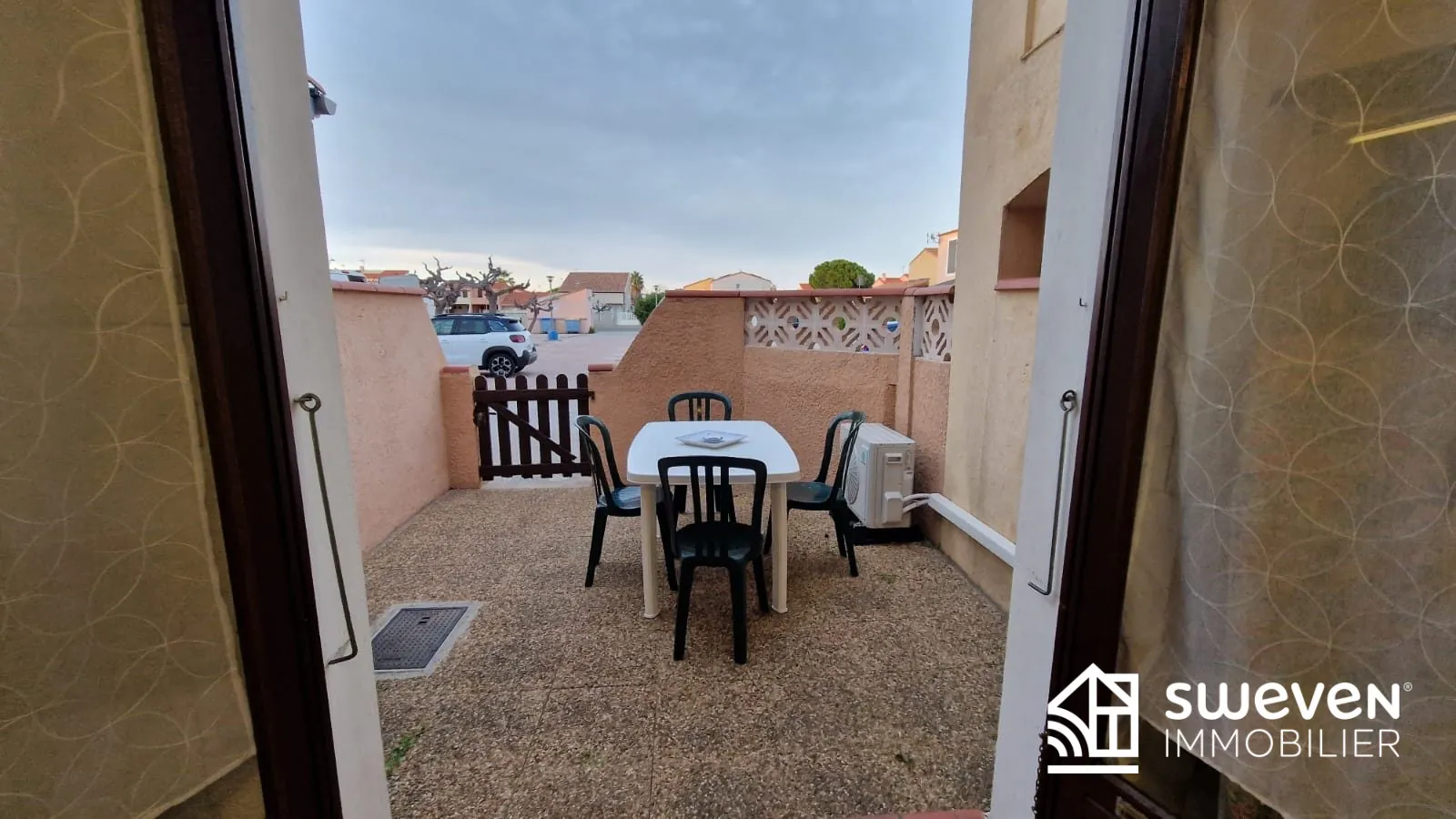 Charmante maison de vacances à Le Barcarès, proche mer et marché, avec terrasse et parking