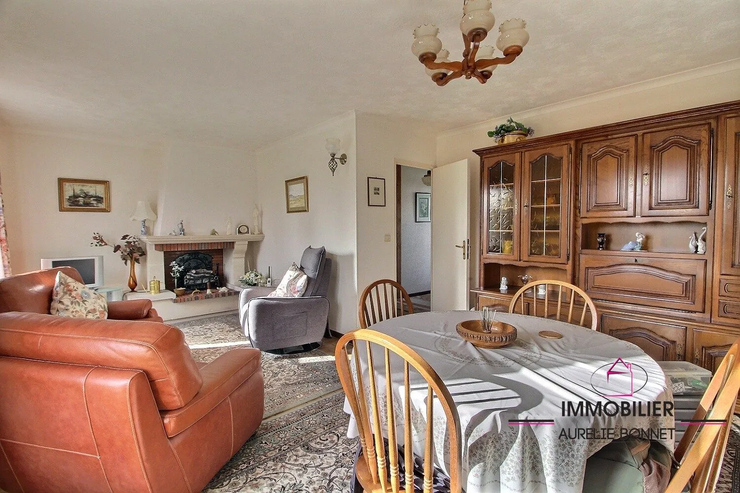 Spacieuse maison de 5 pièces avec terrasse à Lisieux 