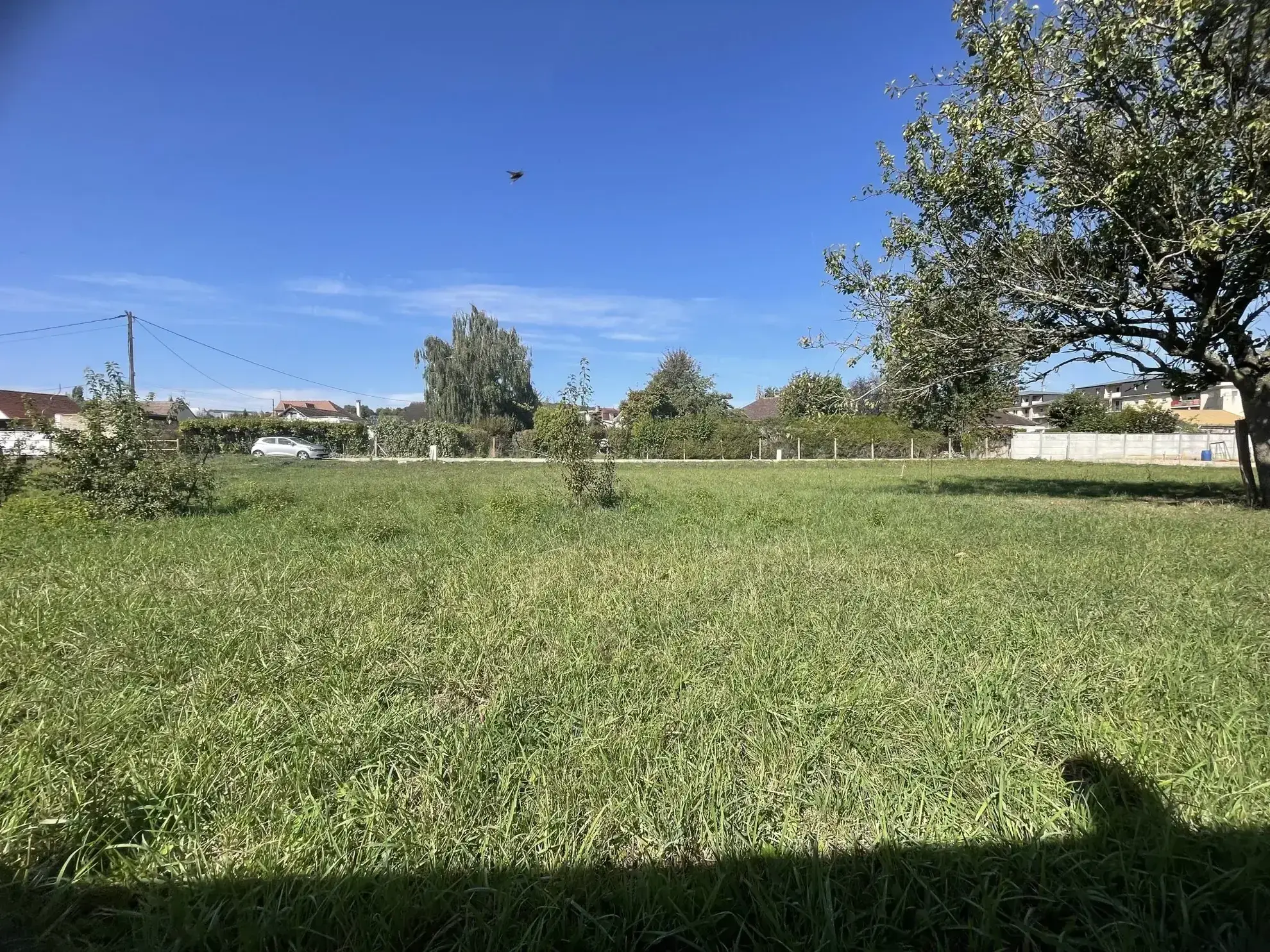 Terrain constructible viabilisé à Gaillon de 594 m² prêt à bâtir 