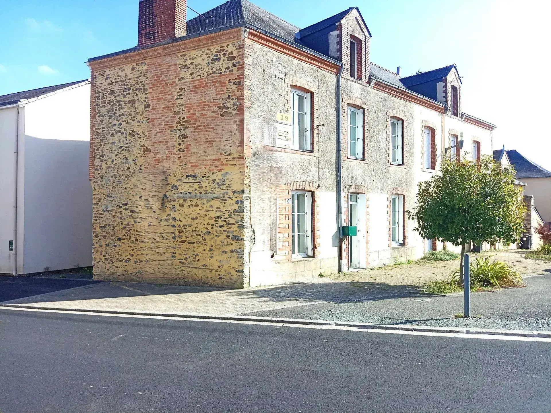 Maison à Pannecé avec 3 chambres, garage et chauffage électrique, entre 1730 € et 2390 € de dépenses annuelles