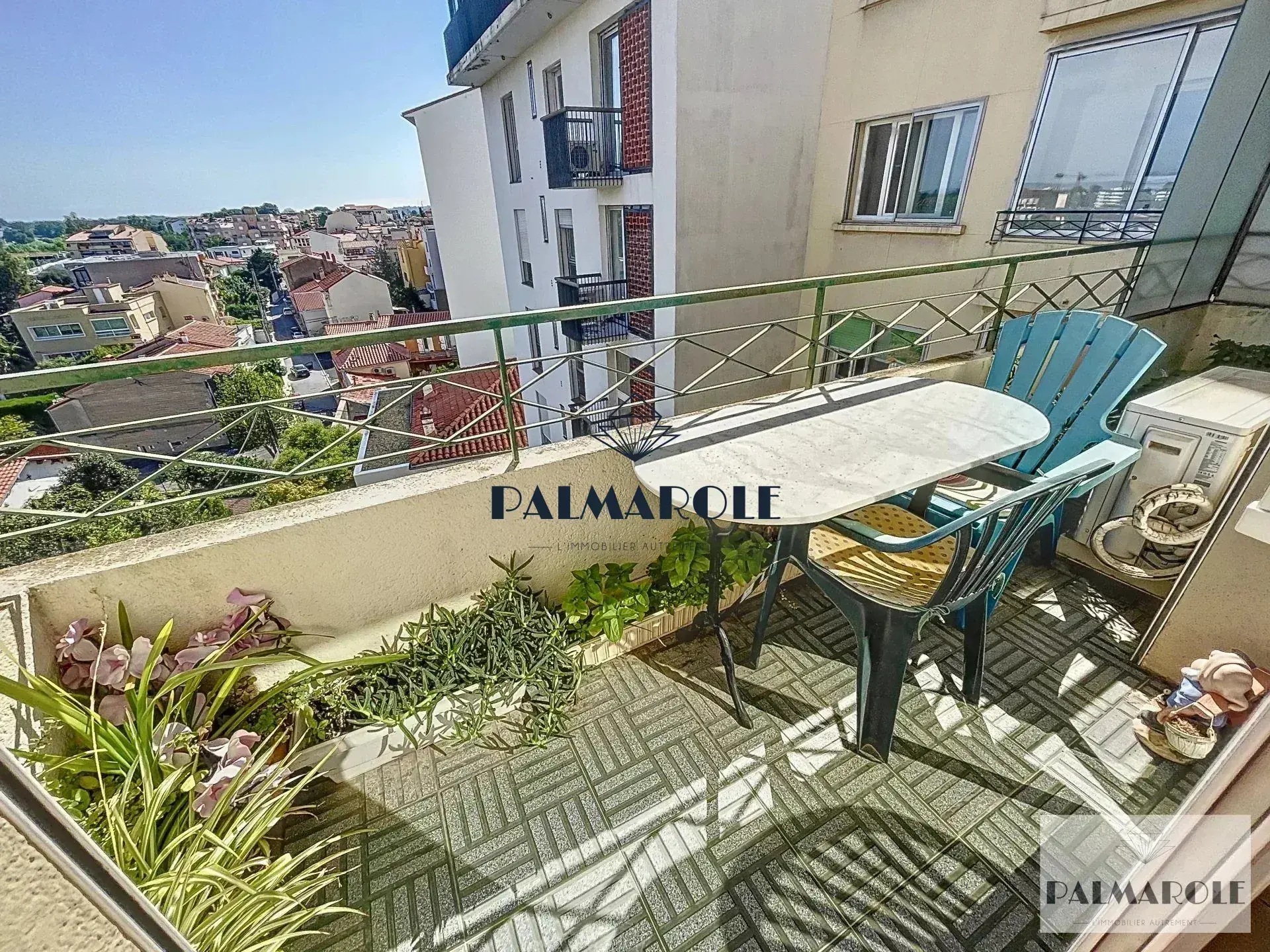 Appartement lumineux de 83,87 m² avec balcon à Perpignan 