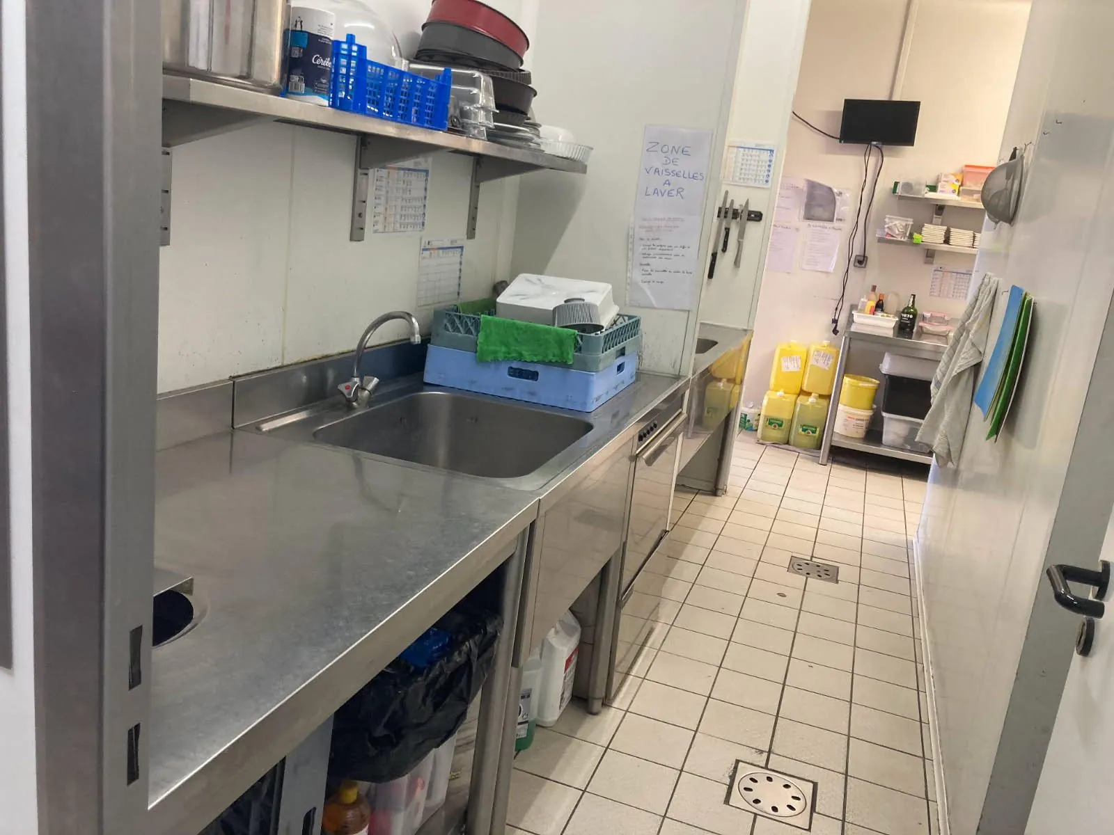 À vendre : belle brasserie de 150 m² à Limetz-ville, licence IV, clientèle fidèle 