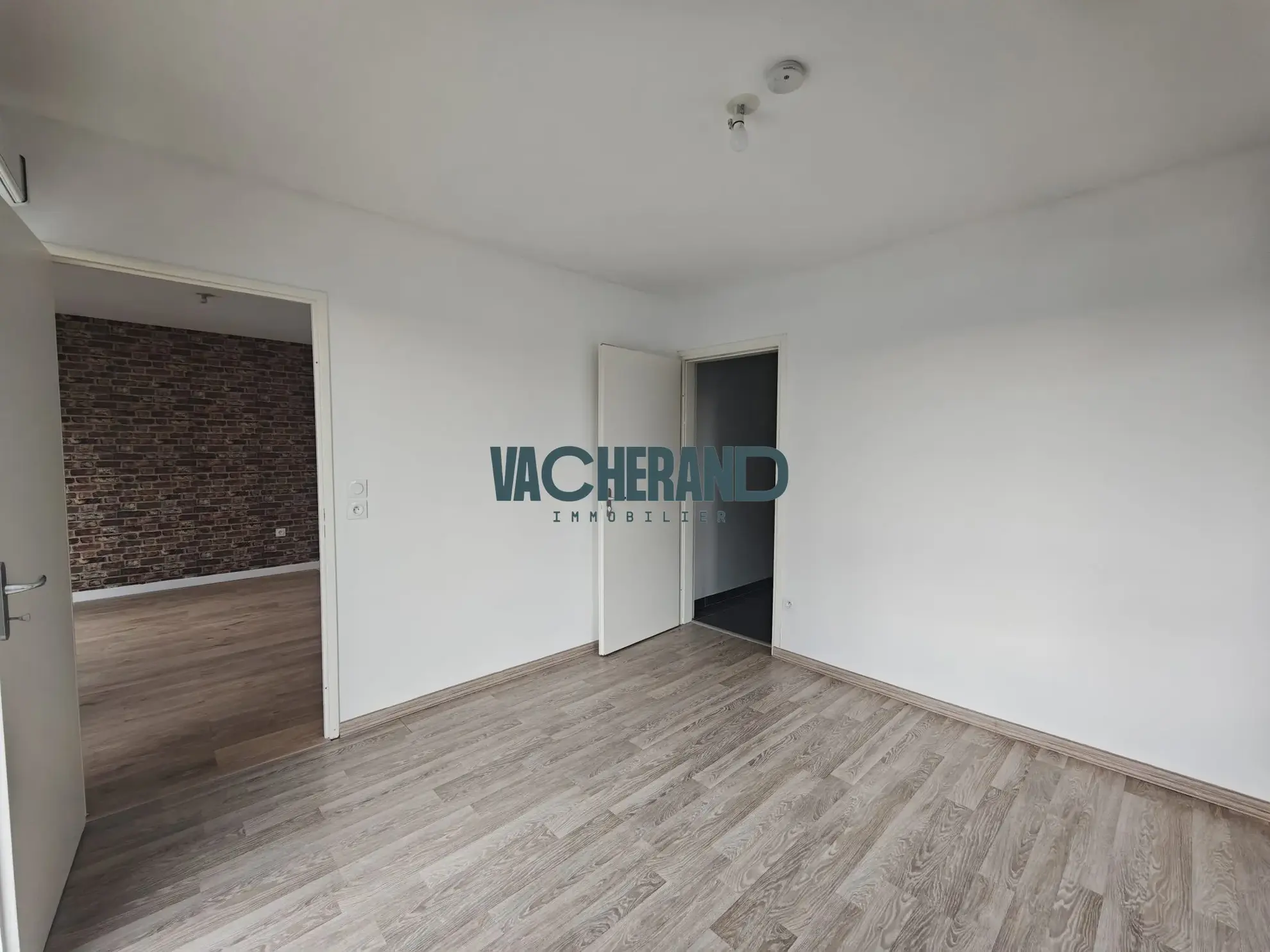 Appartement T2 à vendre à Loos avec balcon et parking - Idéal Primo-accédant ou Investisseur 