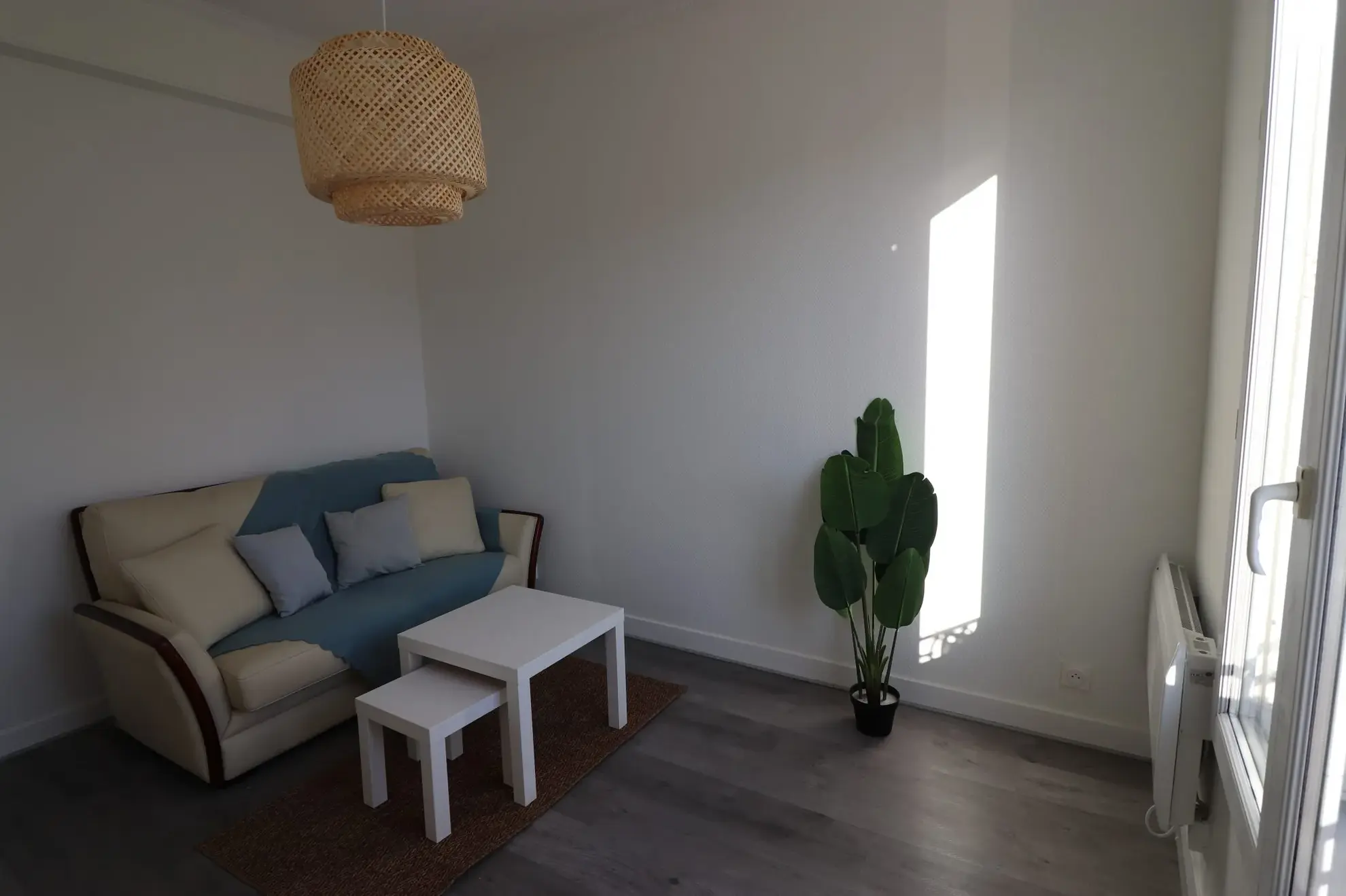 Appartement à vendre à Chelles - Près du RER E, vue dégagée, cave, bon état 