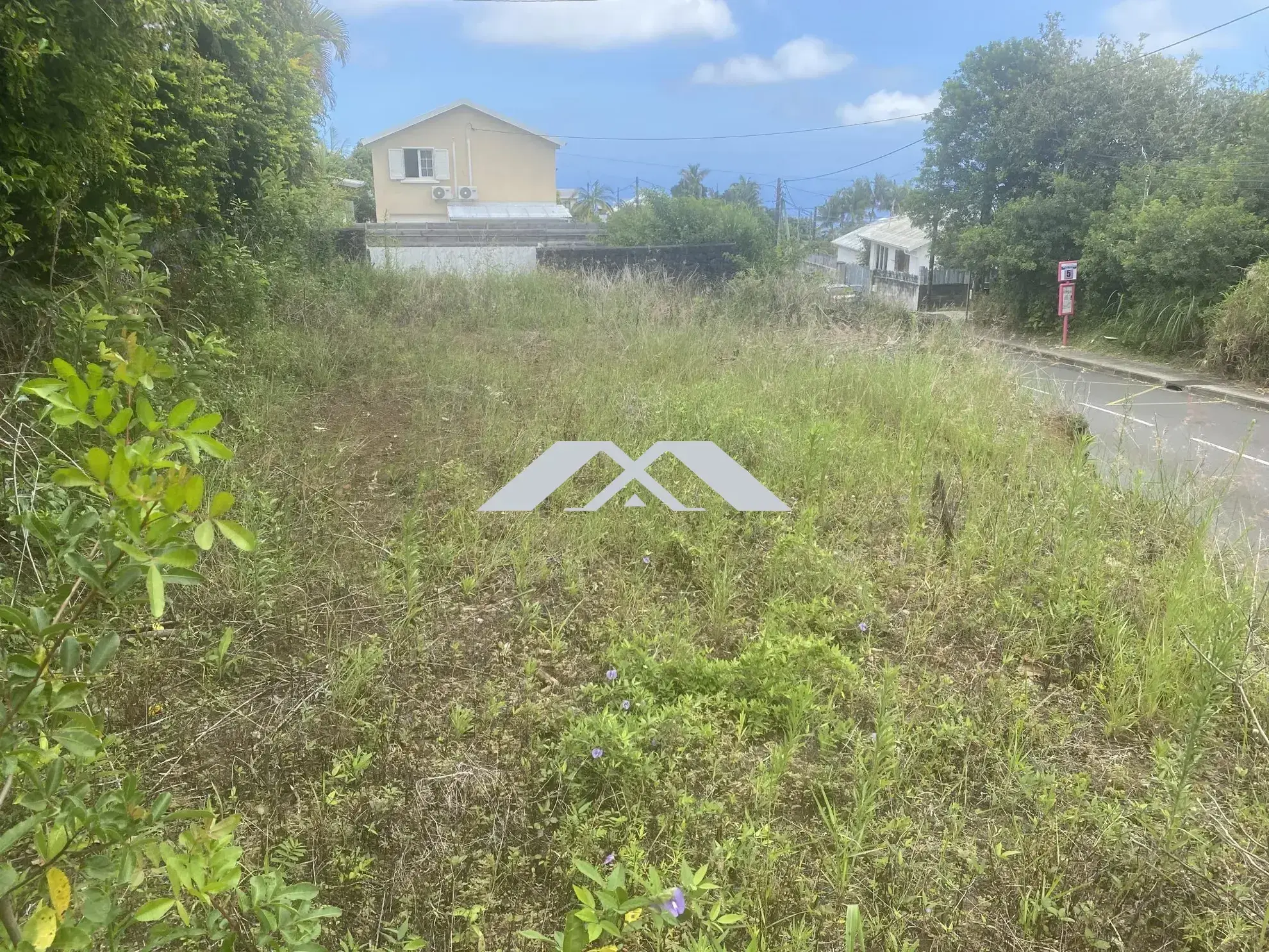Terrain plat de 384 m² à Mont-Vert - Opportunité à Saint-Pierre
