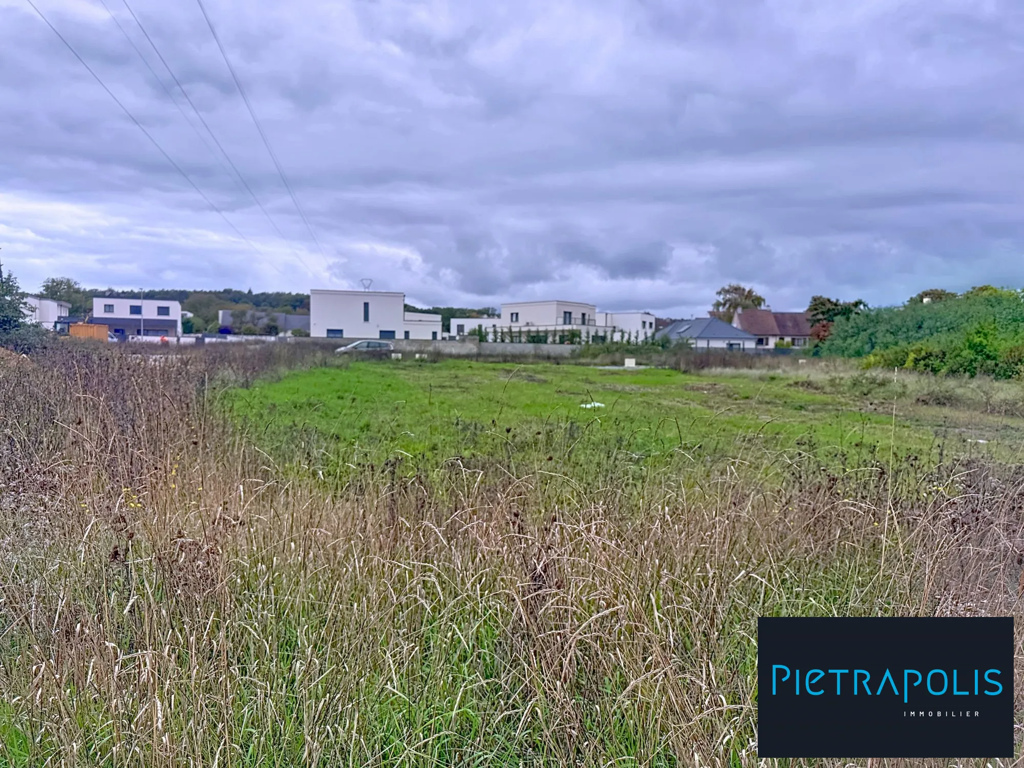 Terrain constructible et viabilisé à Ahuy - 503 m²