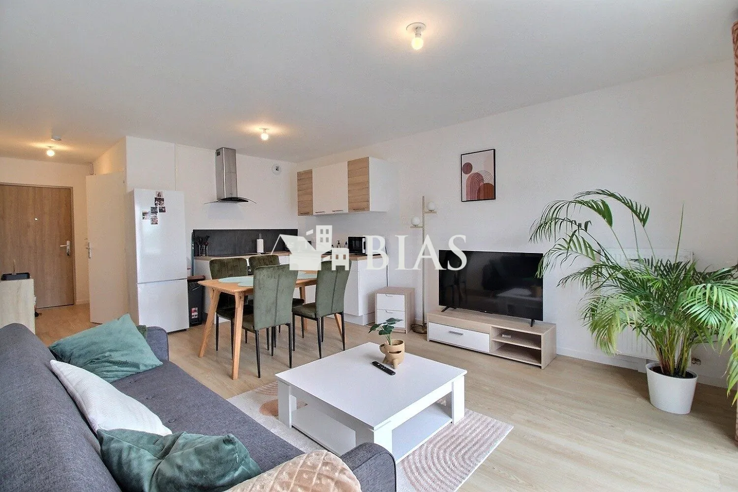 Appartement T1 bis récent à Petit Quevilly avec balcon et proximité commerces