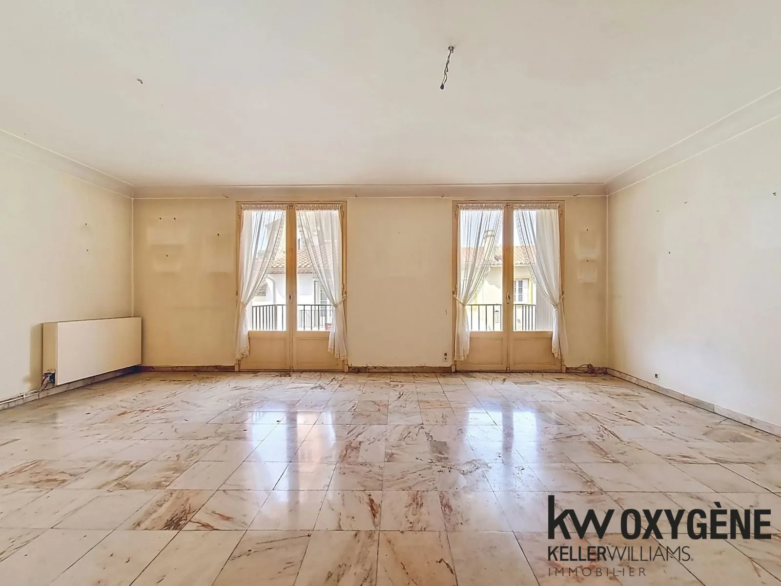 Appartement 104 m² avec Balcon et 3 Chambres à Perpignan 