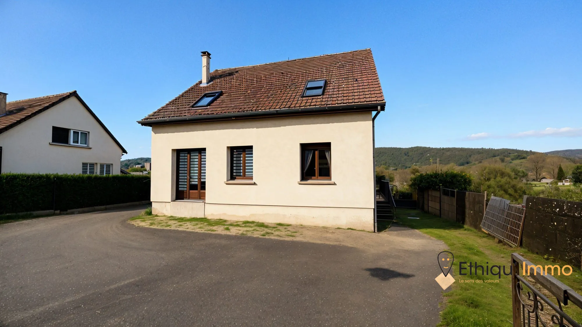 Maison familiale avec piscine et grand terrain à Longchamp-sur-Aujon