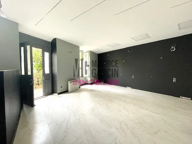 Local professionnel de 40 m² à vendre à Le Thor, proche centre-ville 