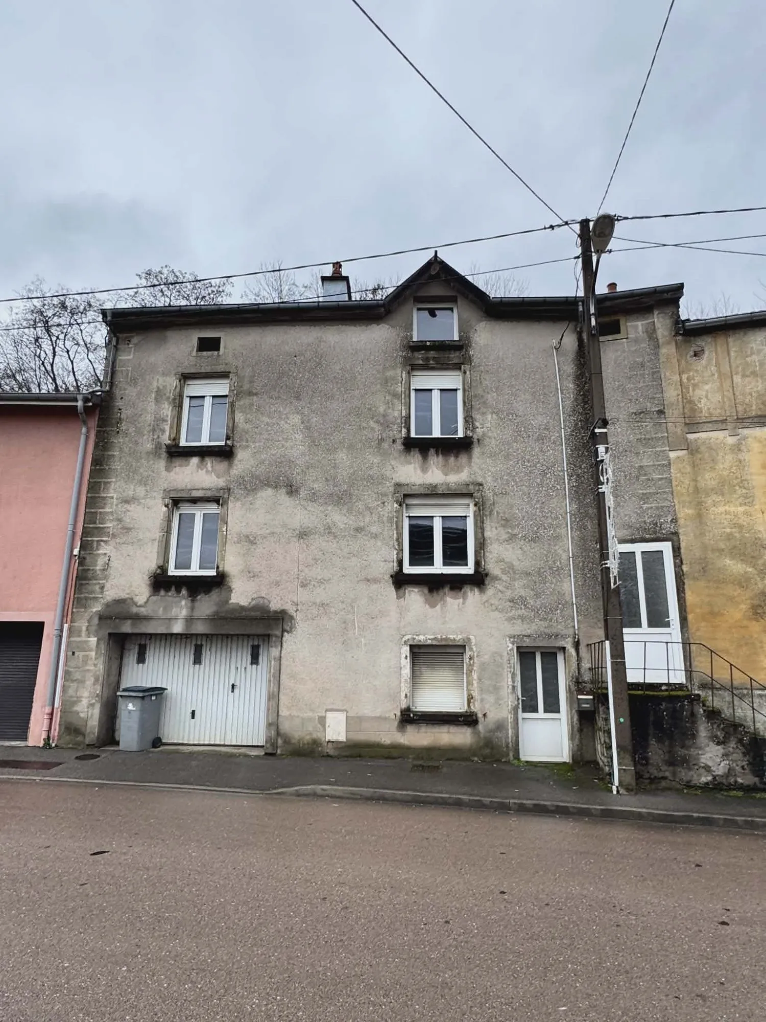 Maison à vendre à Darney – potentiel de rénovation exceptionnel, 200 m²