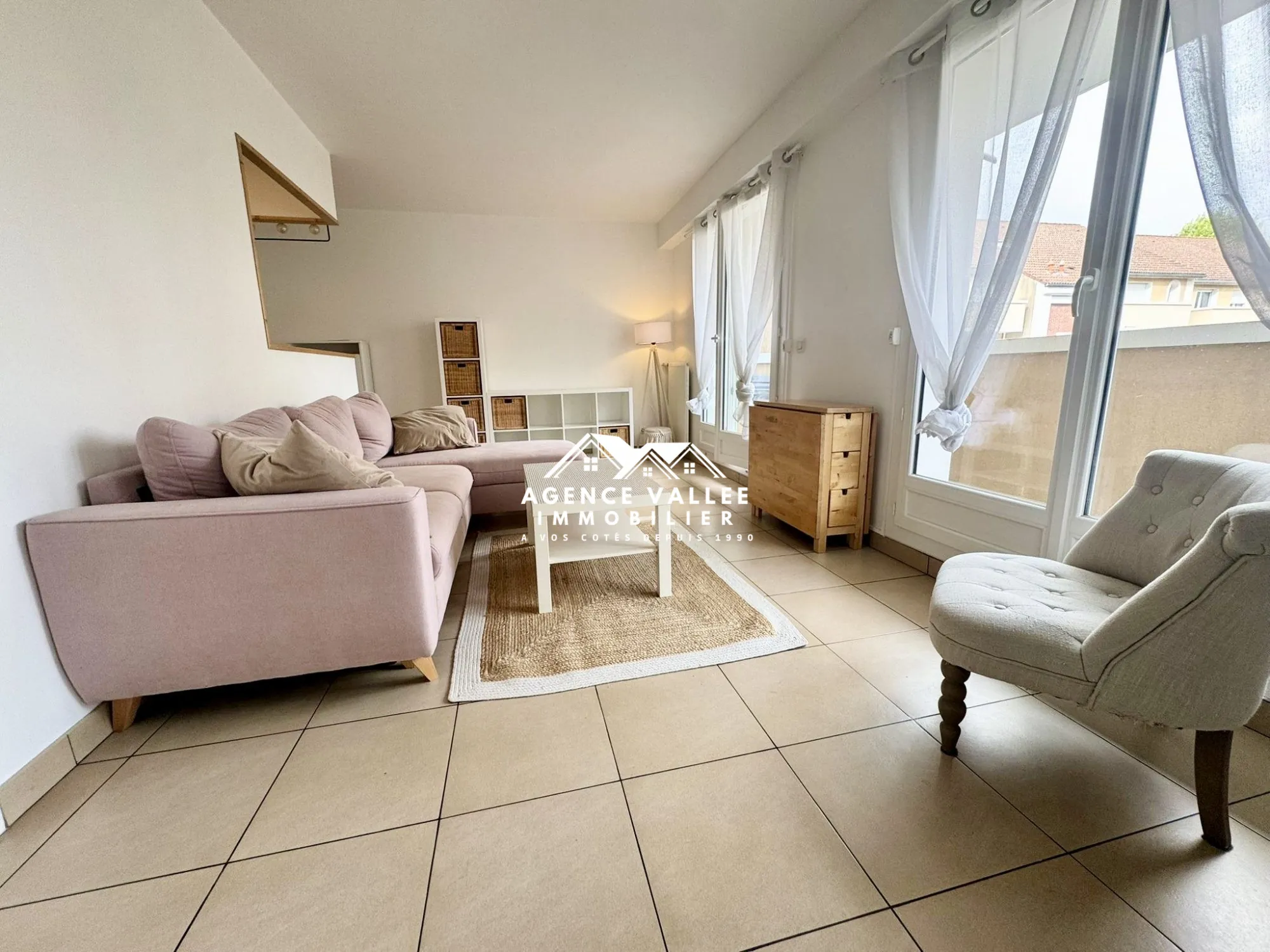 A vendre appartement F1/2 avec balcon et parking à Saint-Germain-lès-Corbeil