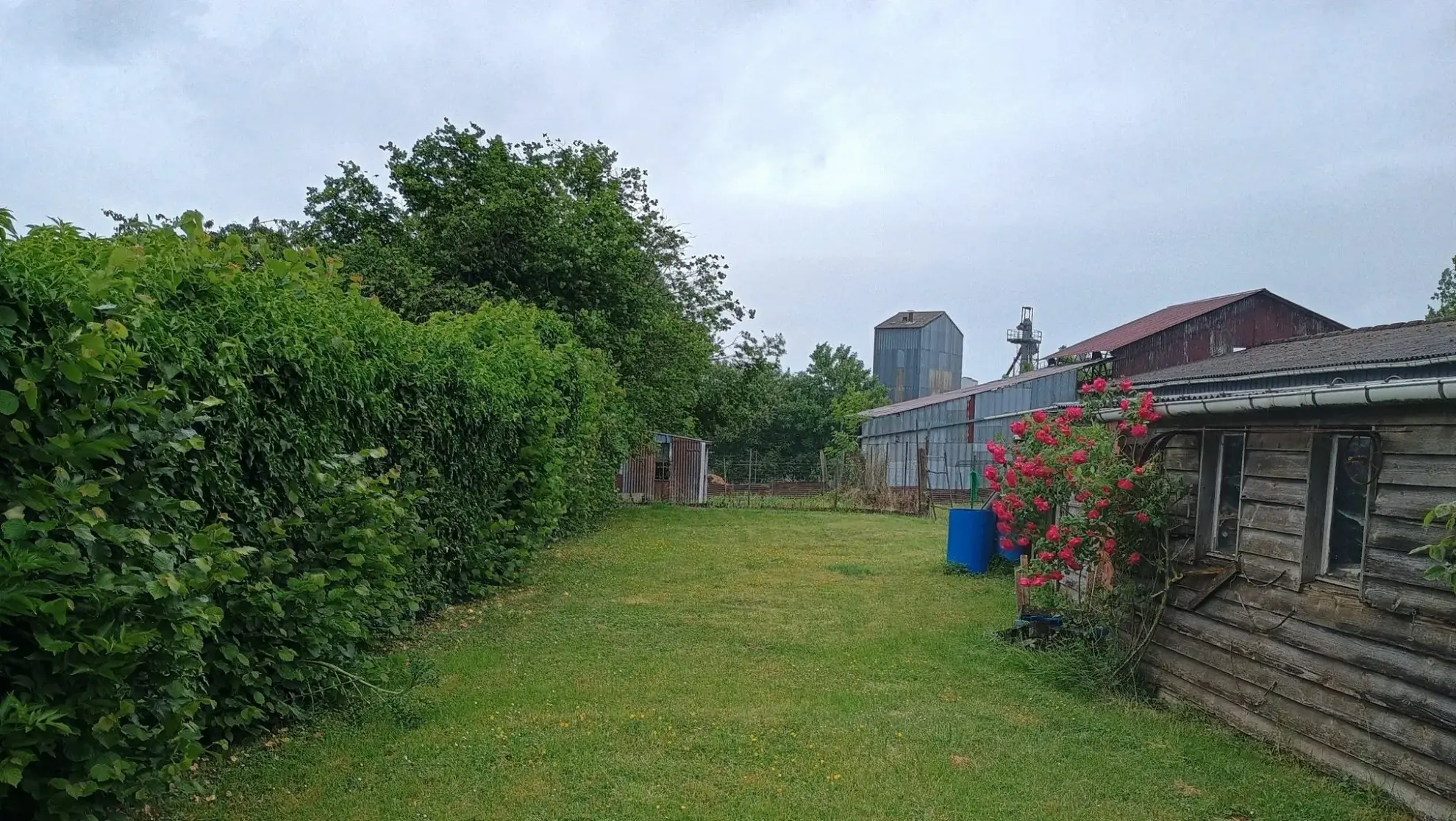 Maison de 85 m² avec jardin de 500 m² à Sains-Richaumont 
