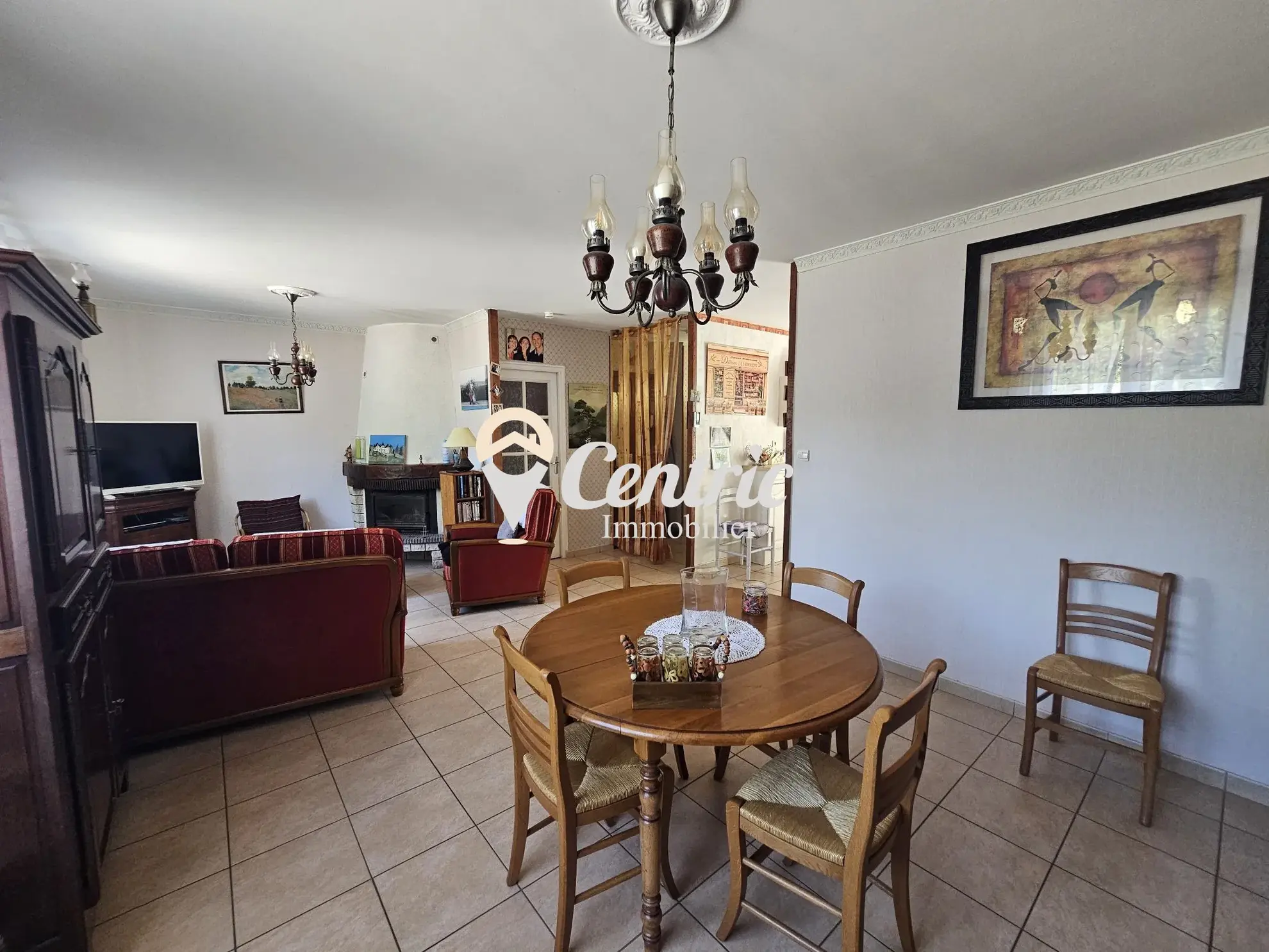 Maison 3 chambres avec grand terrain constructible à Bressuire 