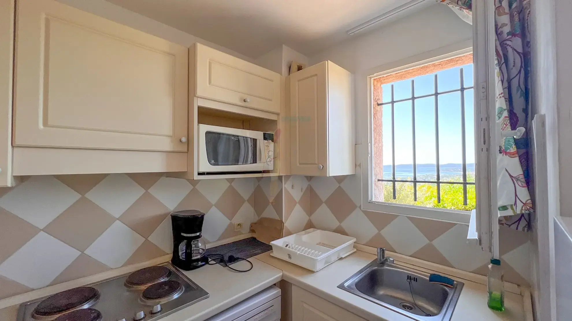 Appartement 2 pièces avec vue mer dans résidence avec piscine aux Issambres 