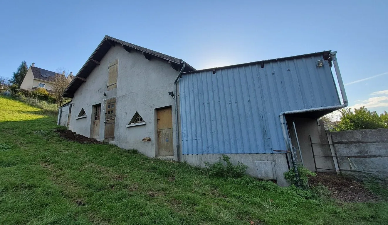 Bâtiment à réhabiliter de 65 m² avec vue sur la Vallée à Nézel 