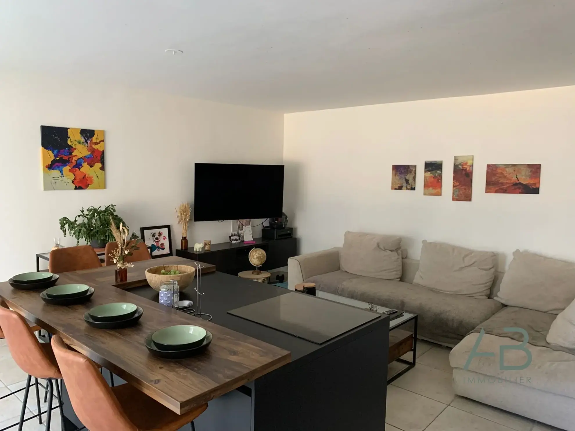 Bel appartement T3 rénové de 63 m² à Lille avec cave et parking sécurisé