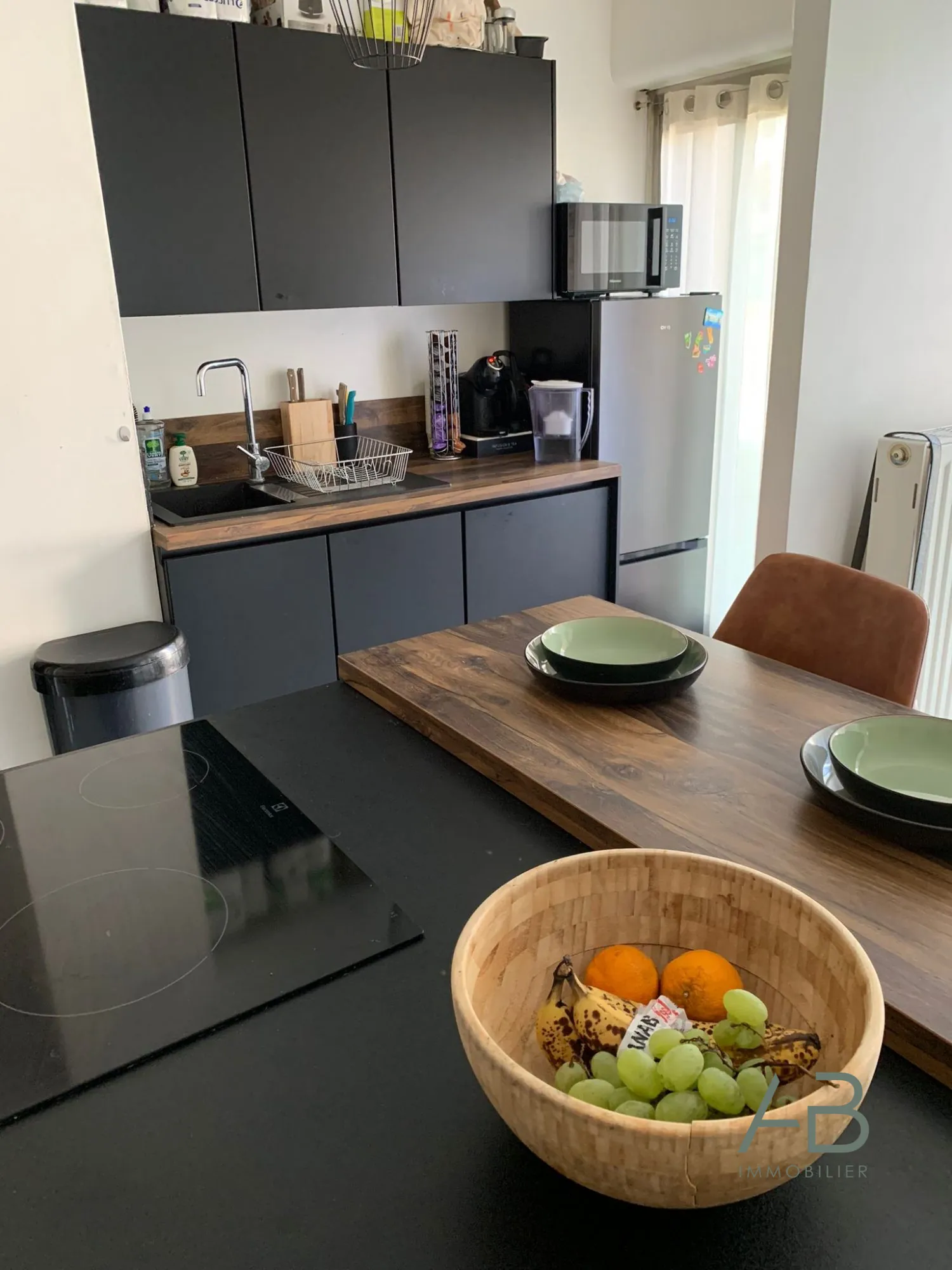 Bel appartement T3 rénové de 63 m² à Lille avec cave et parking sécurisé 