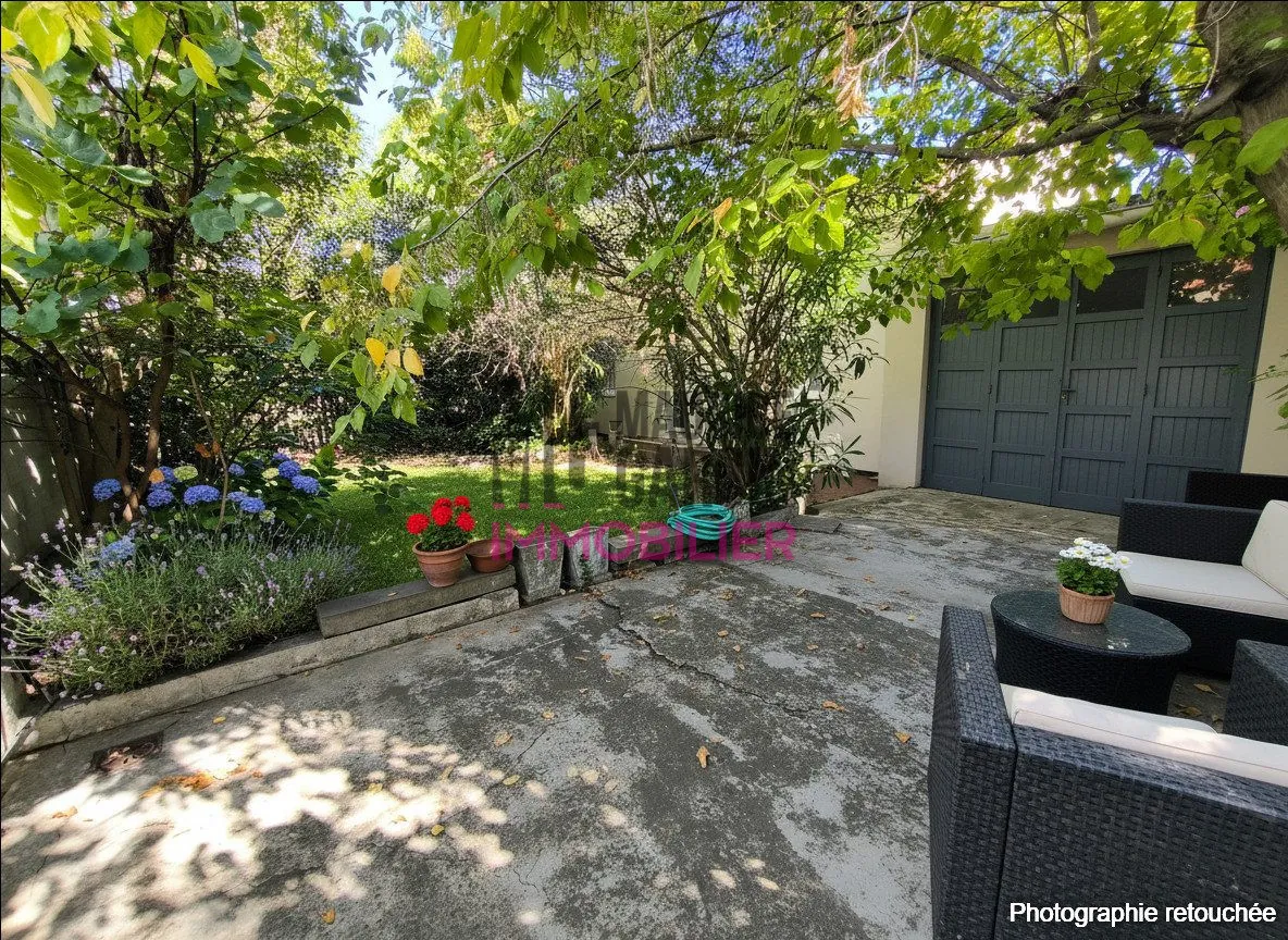 Maison 2 chambres avec jardin et garage à Avignon