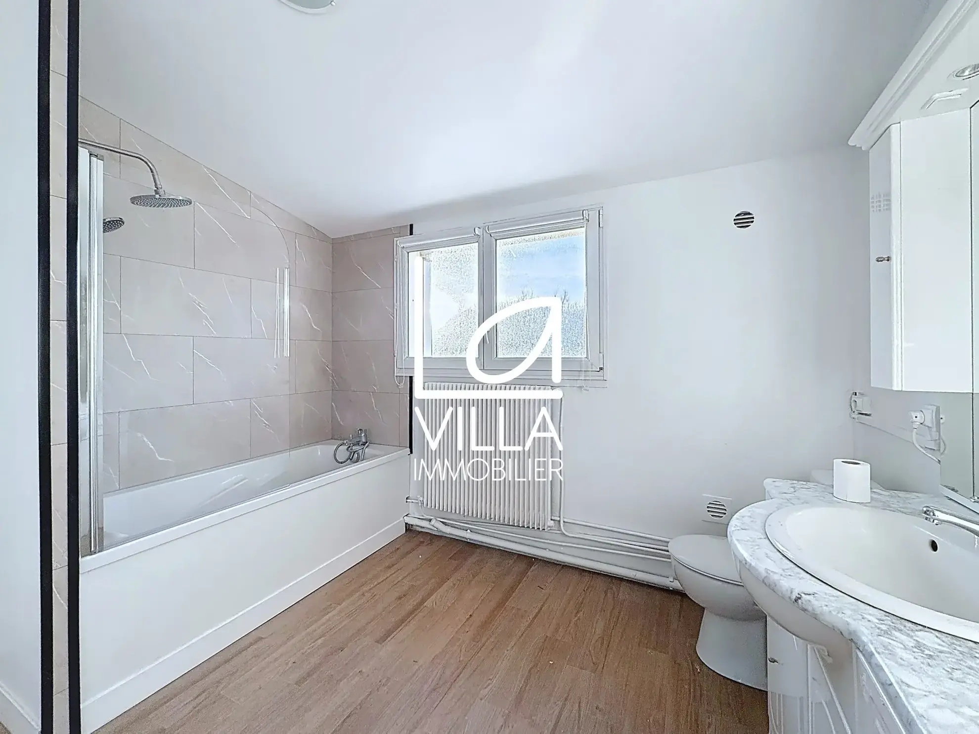 Maison mitoyenne à Wimereux de 58 m² avec jardin, idéale pour personnaliser votre espace de vie 