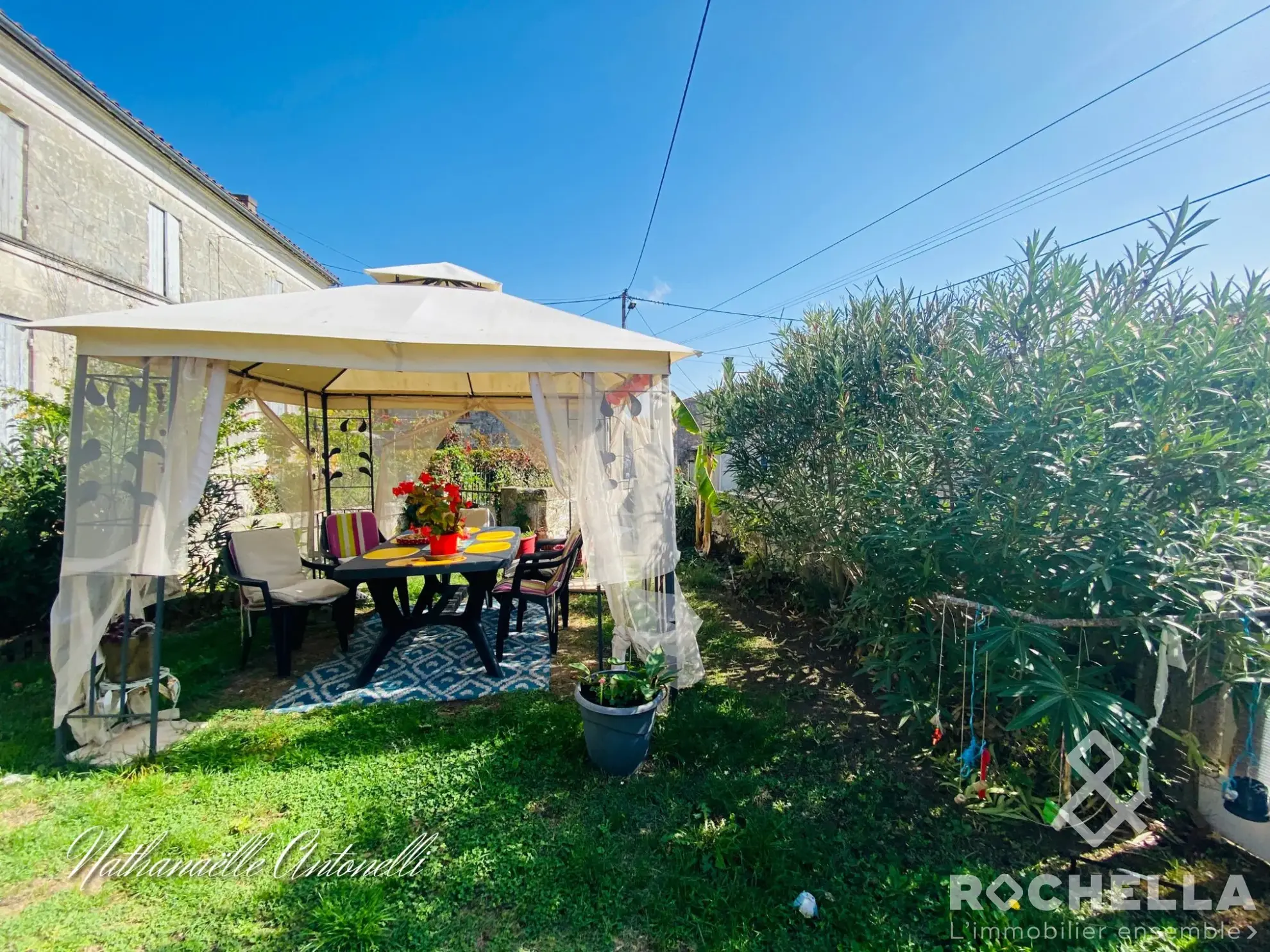 Maison ancienne de 110 m² à Saint-Savinien avec jardin en vente 