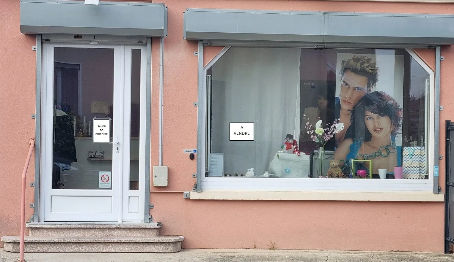 Salon de coiffure mixte à vendre à Troyes - Superficie 42 m², clientèle fidèle