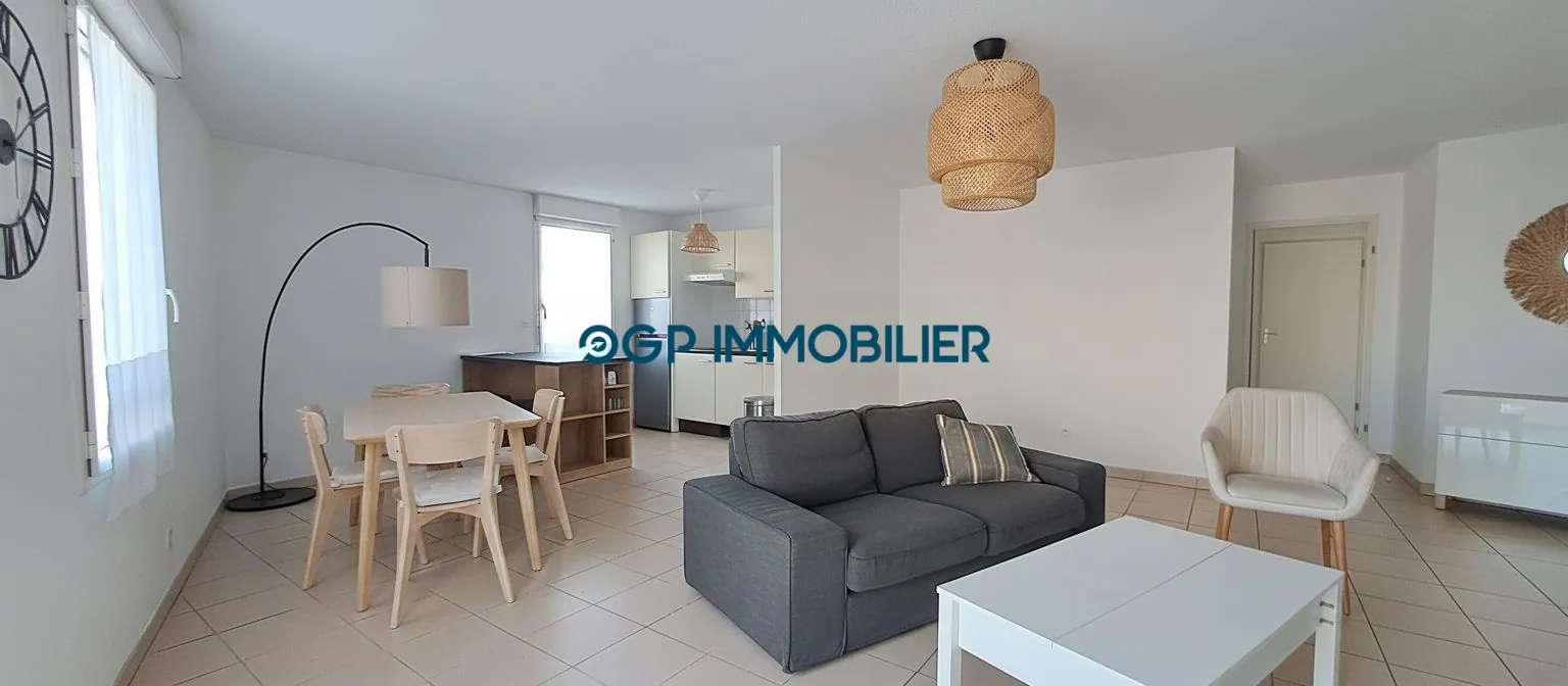 Appartement T3 avec piscine et parking à Grenade (31 330)