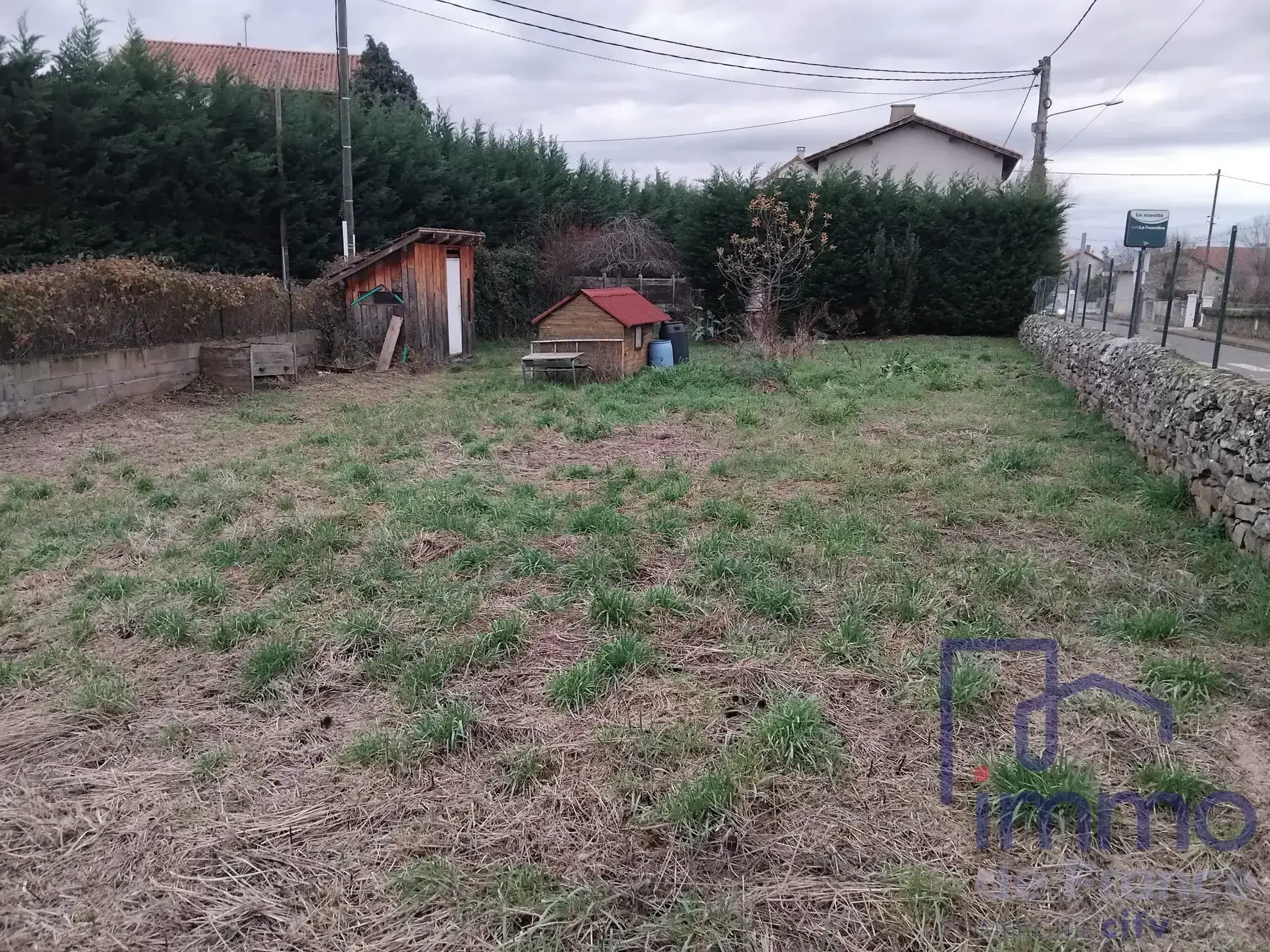 Terrain à vendre de 680 m² à Montbrison Moingt – Quartier résidentiel 
