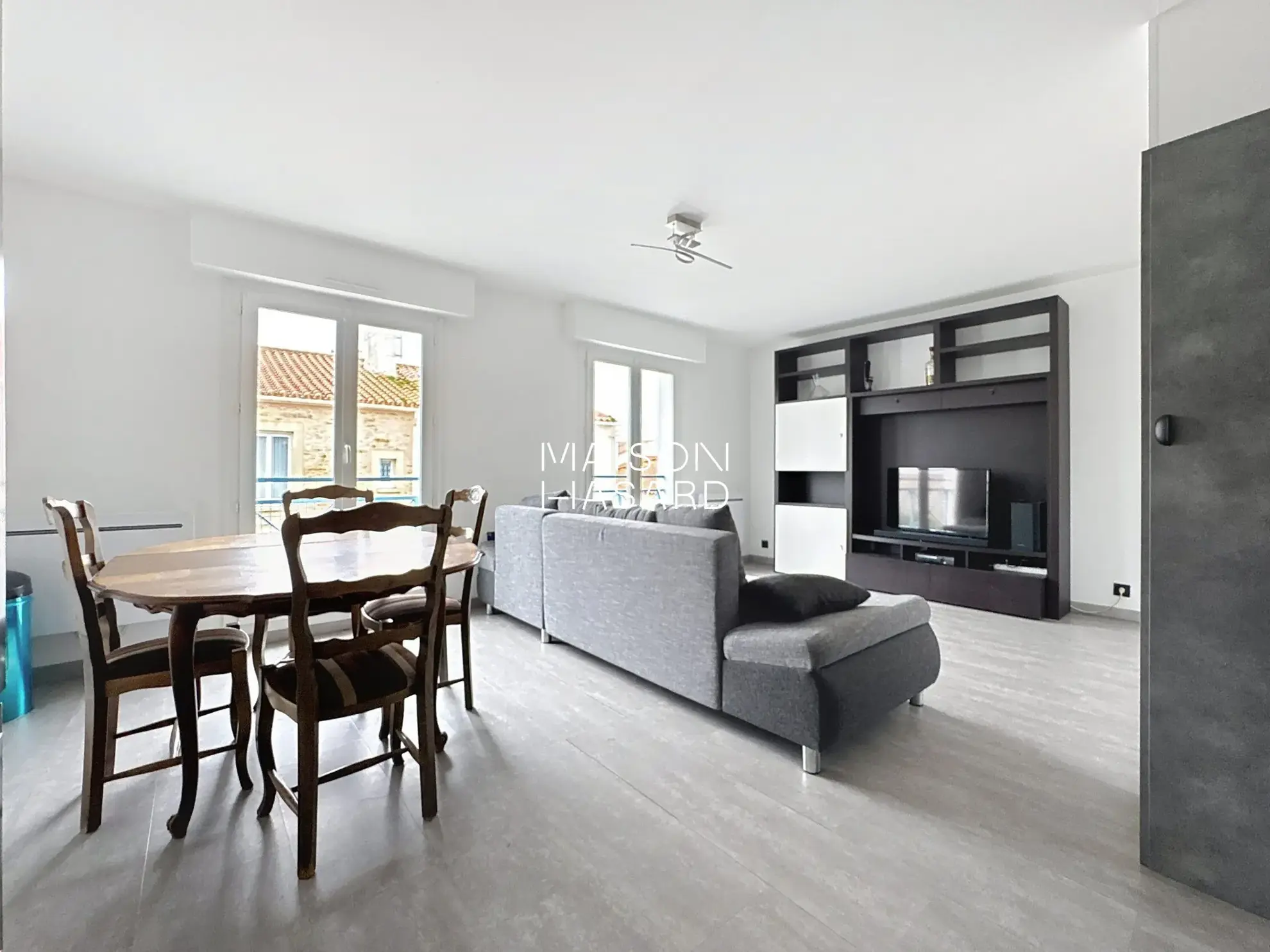 Appartement T3 rénové au cœur d'Olonne avec garage et stationnement