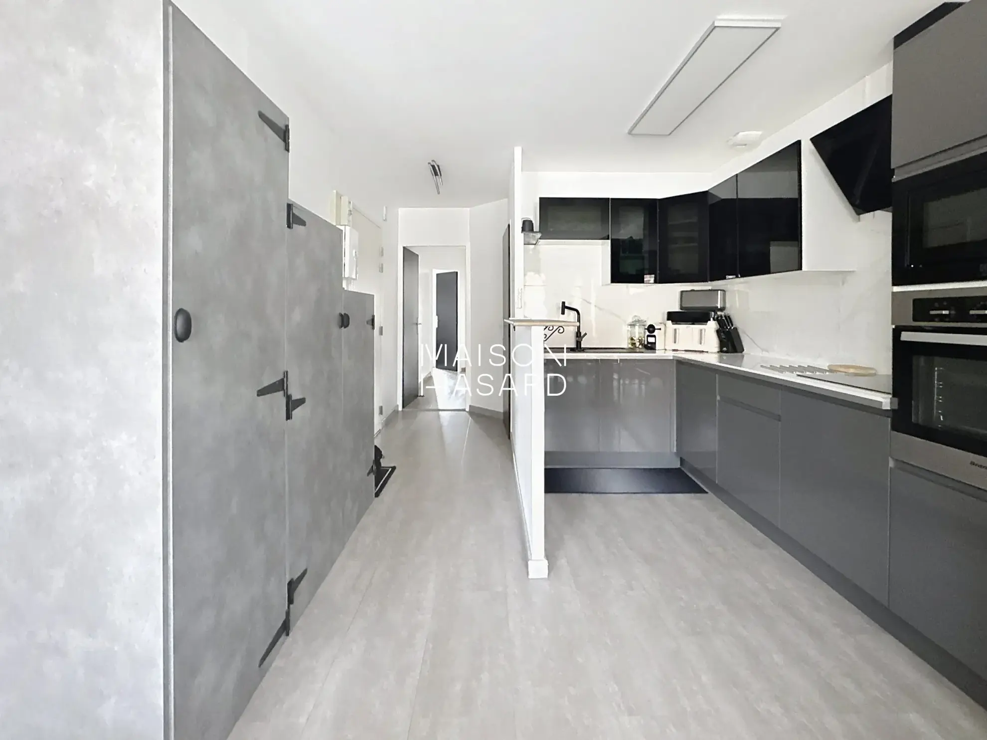 Appartement T3 rénové au cœur d'Olonne avec garage et stationnement 