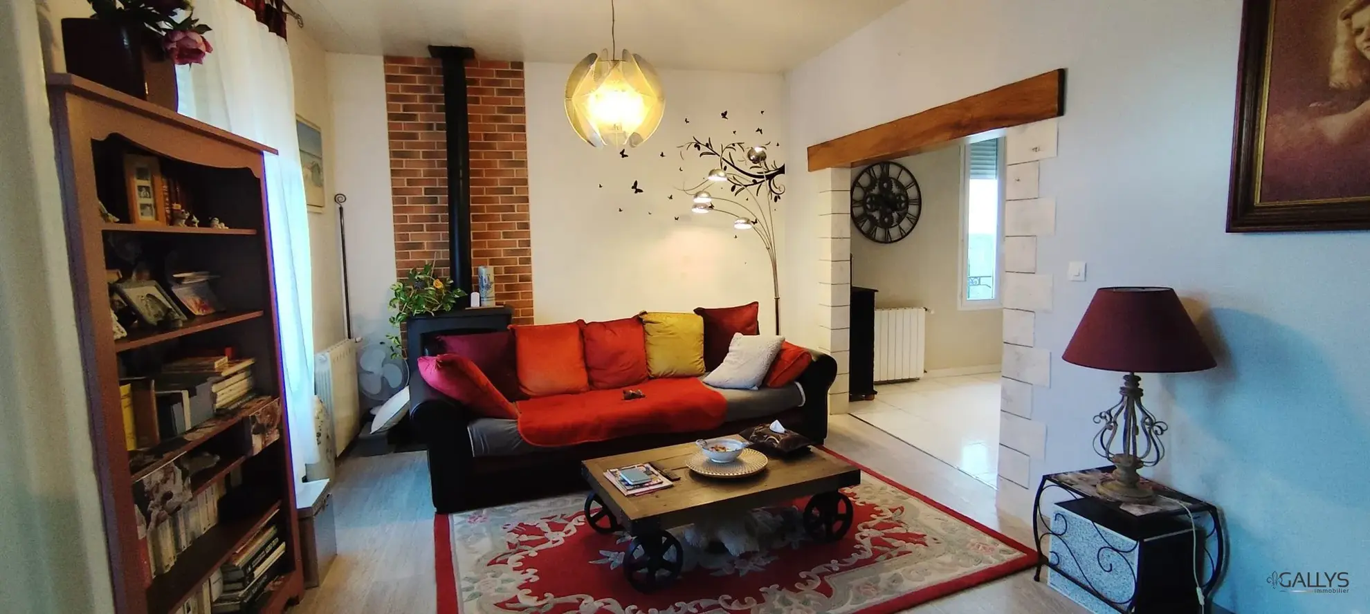 Charmante maison atypique à Pons avec jardin, dépendances et installation écologique